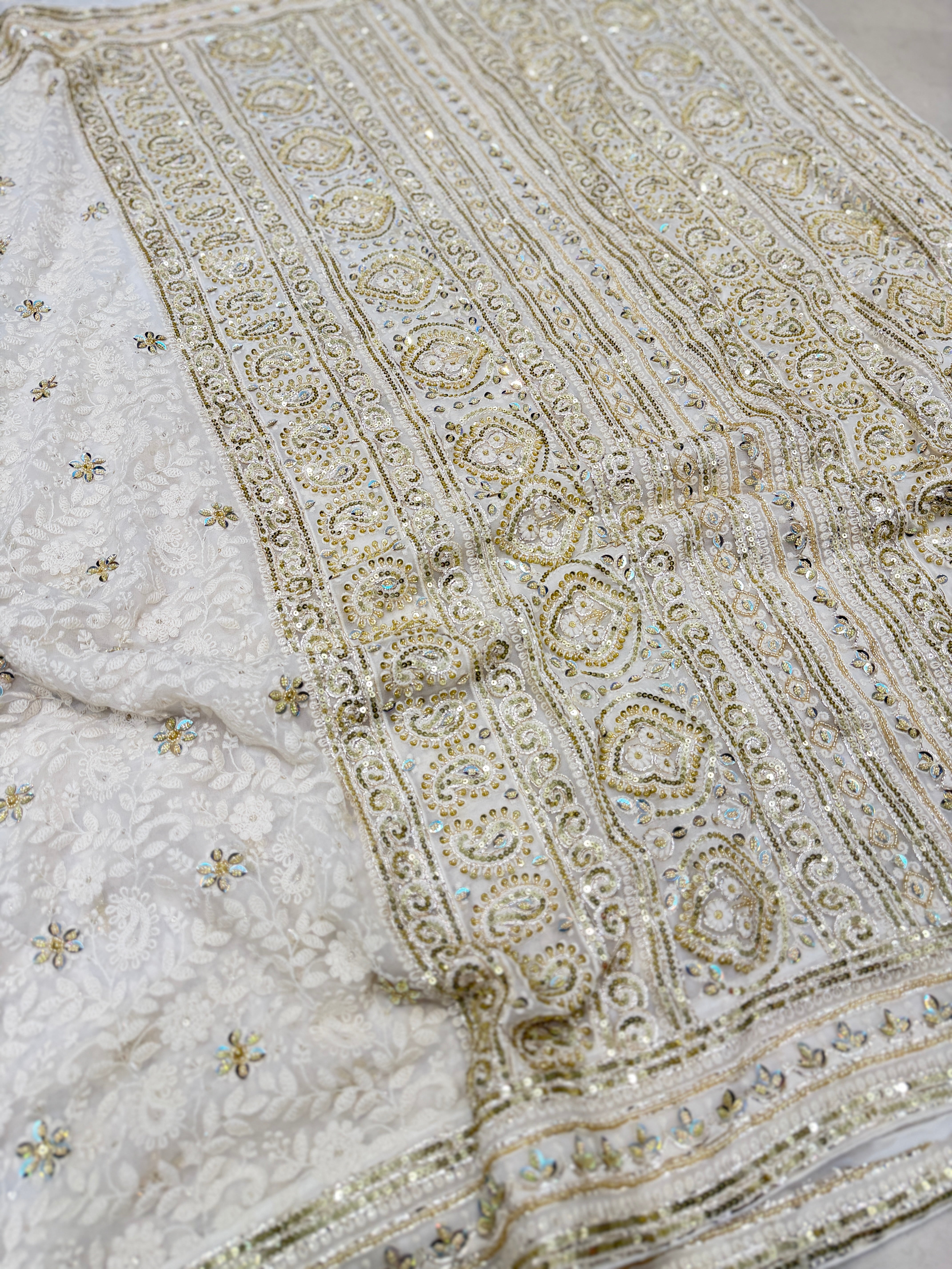 Moti White Chikankari Georgette Pita Sequin Hand Embroidery Saree