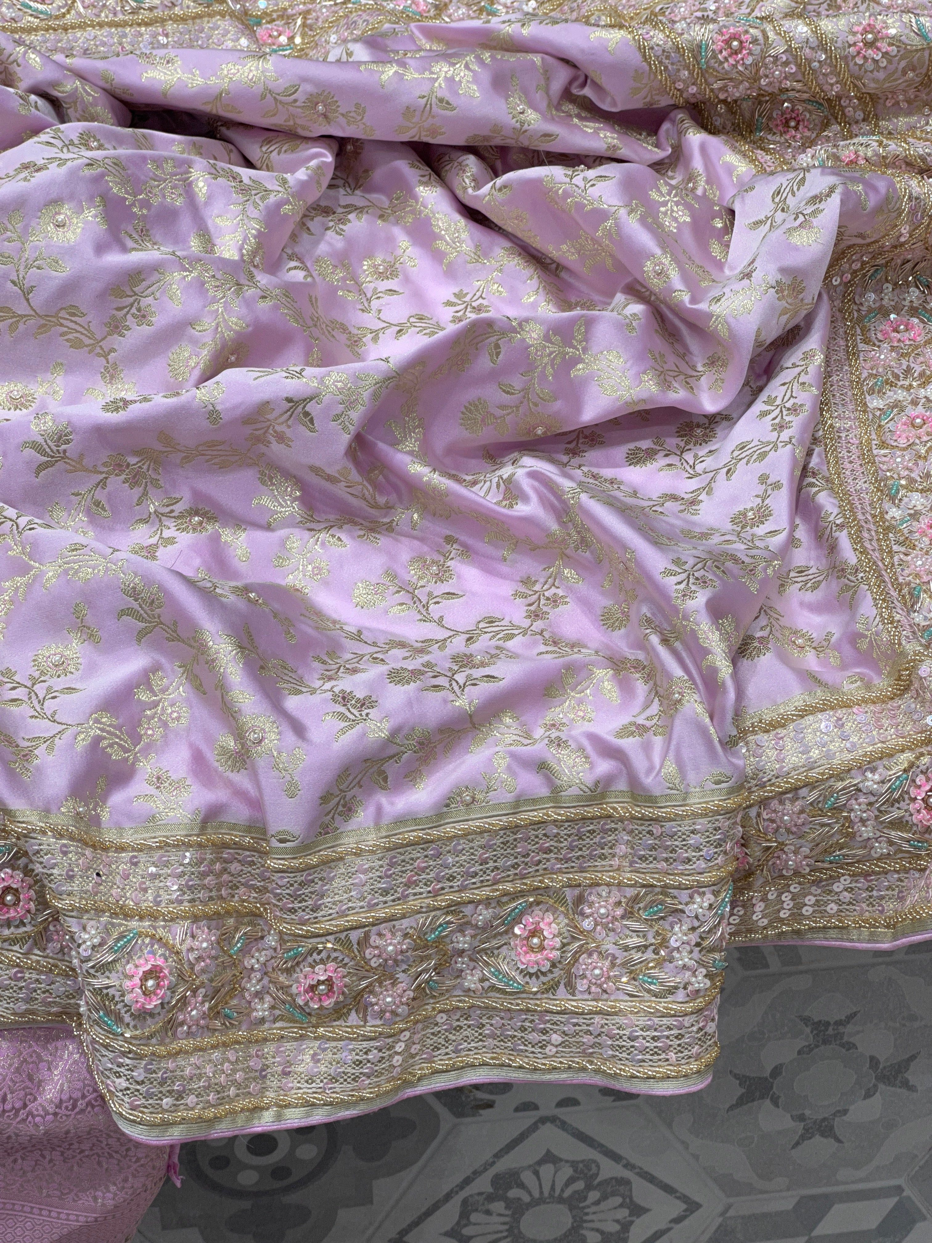 Lilac Banarasi Flower Border Fancy Hand Embroidery Saree