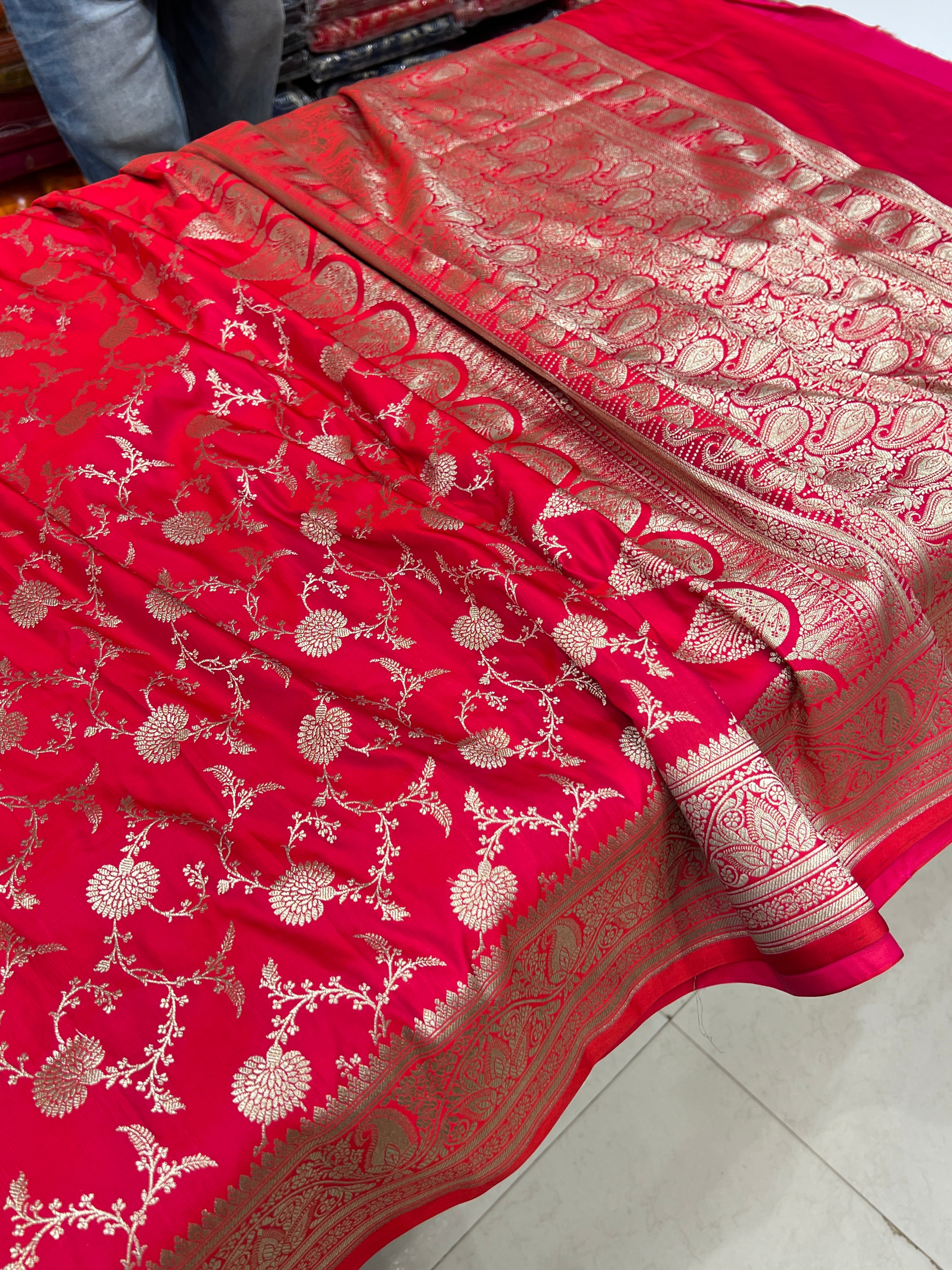 Reddish Pink Banarasi Floral Silk Saree