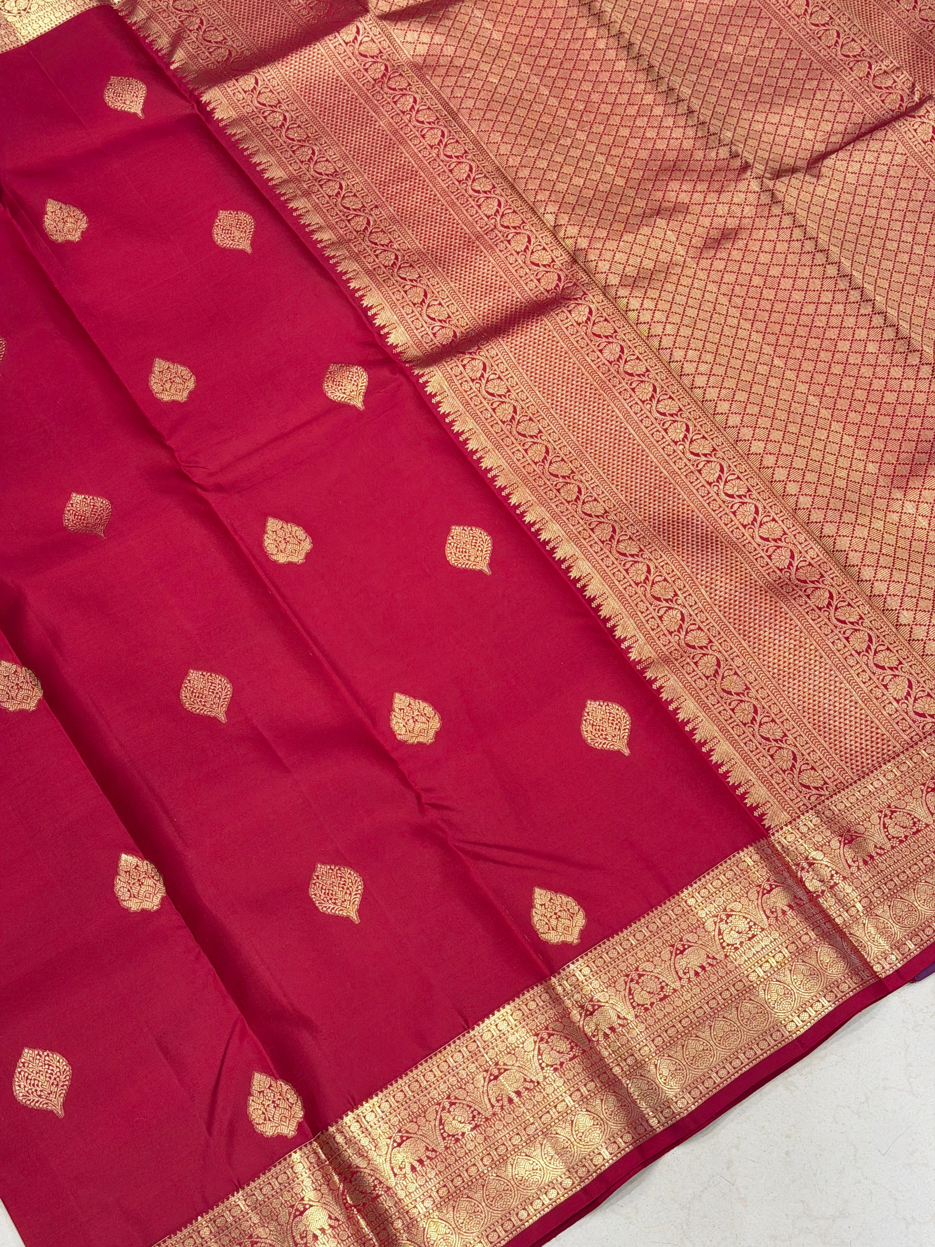 Maroonish Red Kanjivaram Pure Silk Handloom Buttas Saree