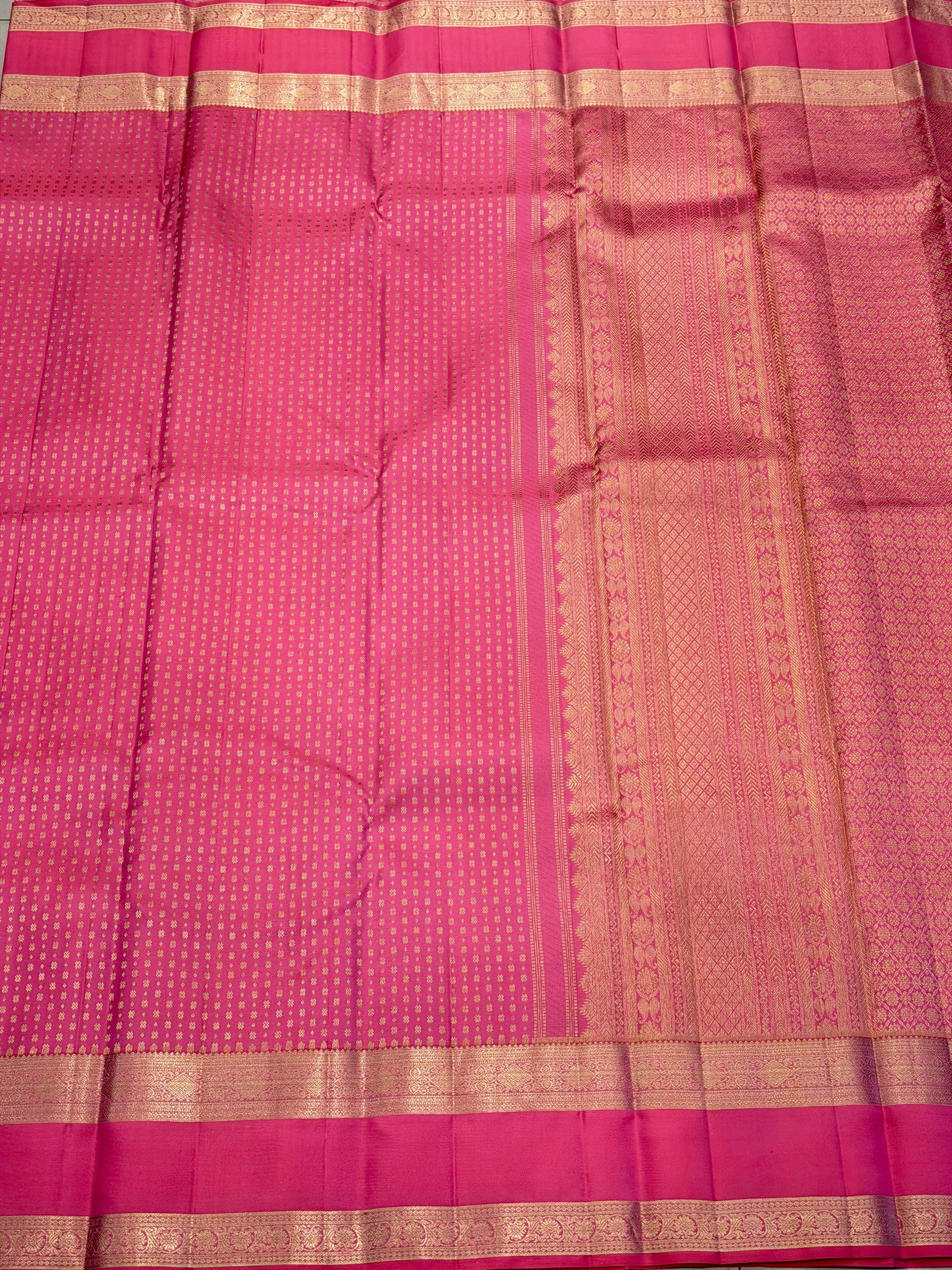 Light Pink Contemporary Weave Handloom Pure Silk Kanjivaram Saree