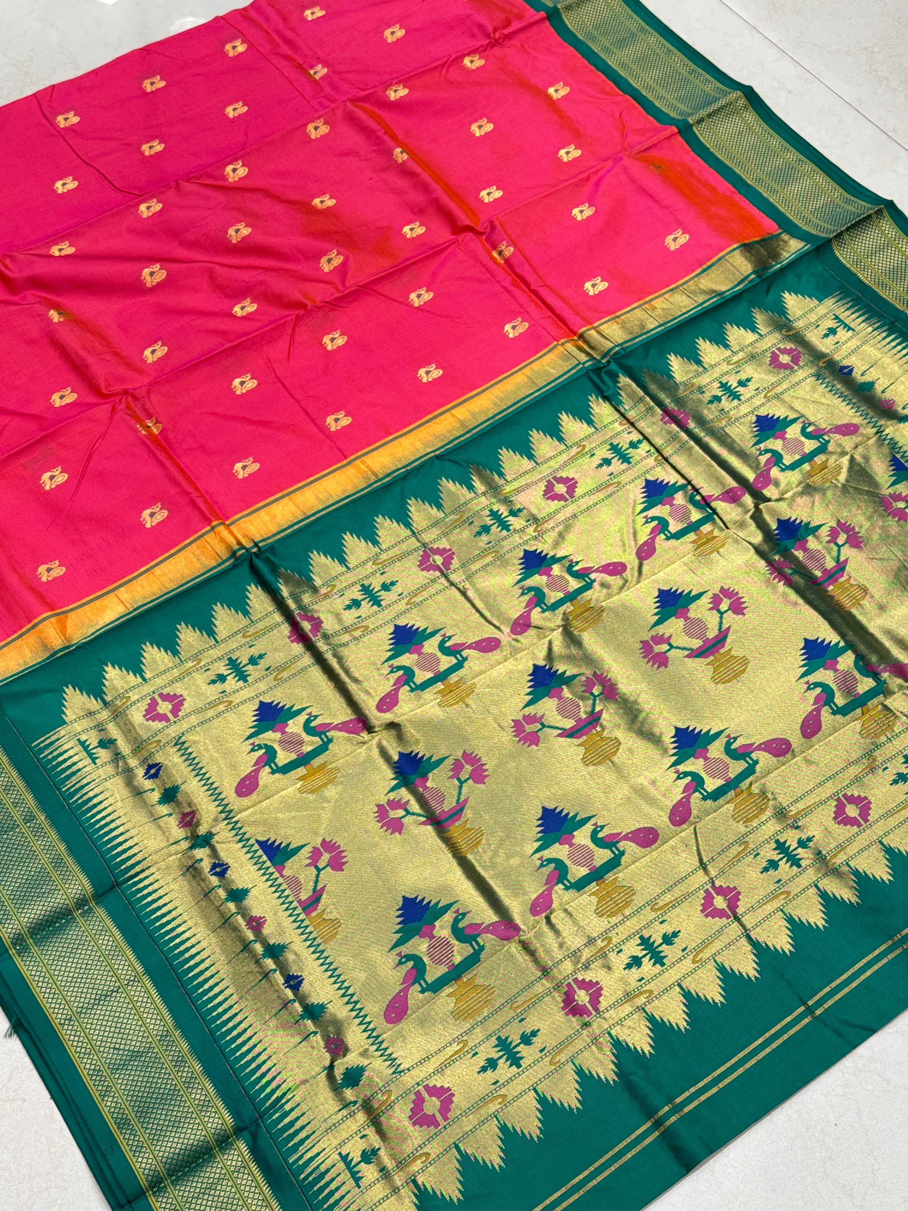 Rani Green Morbangdi Paithani Saree