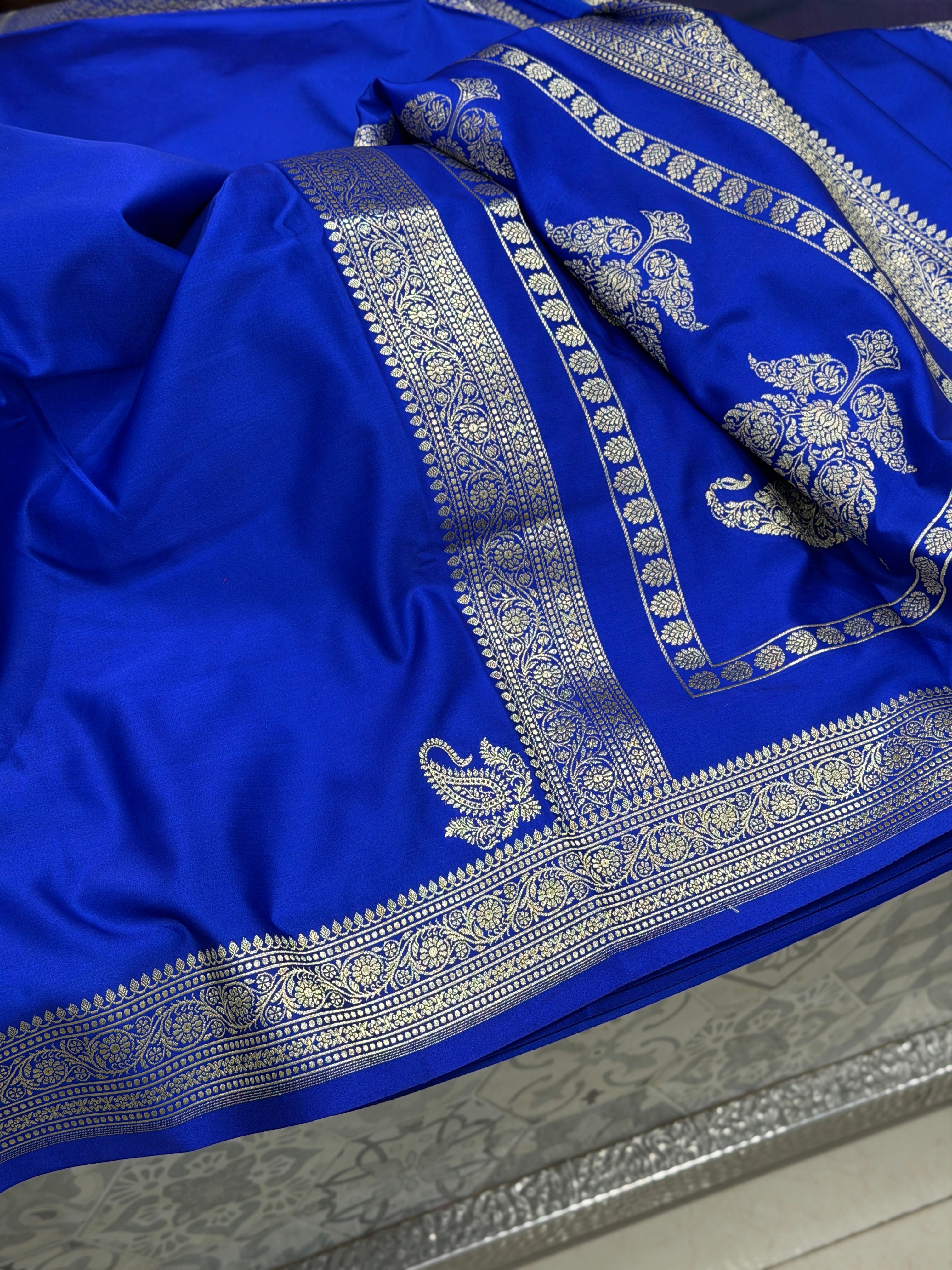 Royal Blue Banarasi Silk Plain Small Border Saree