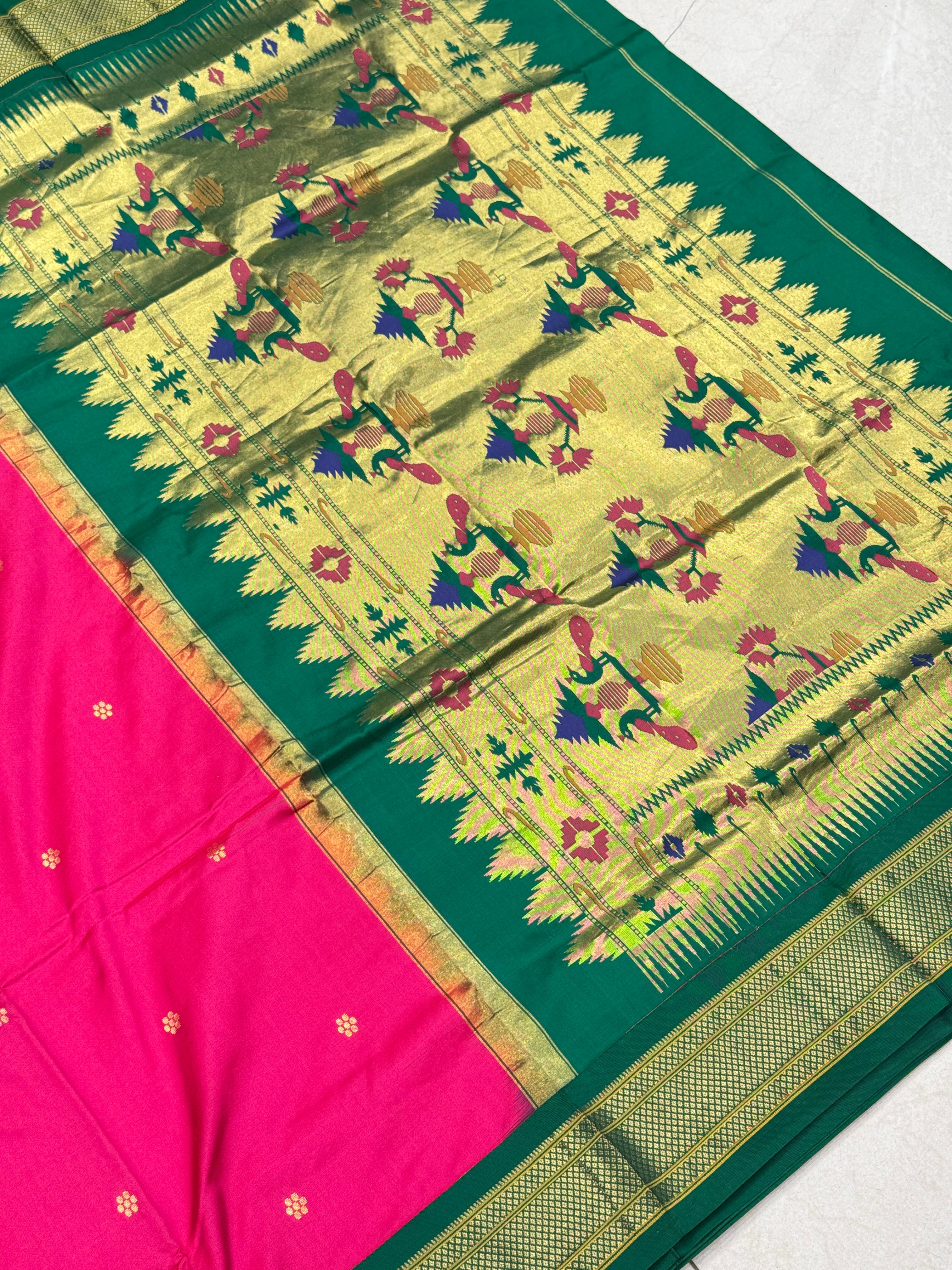 Rani Green Morbangdi Paithani Saree