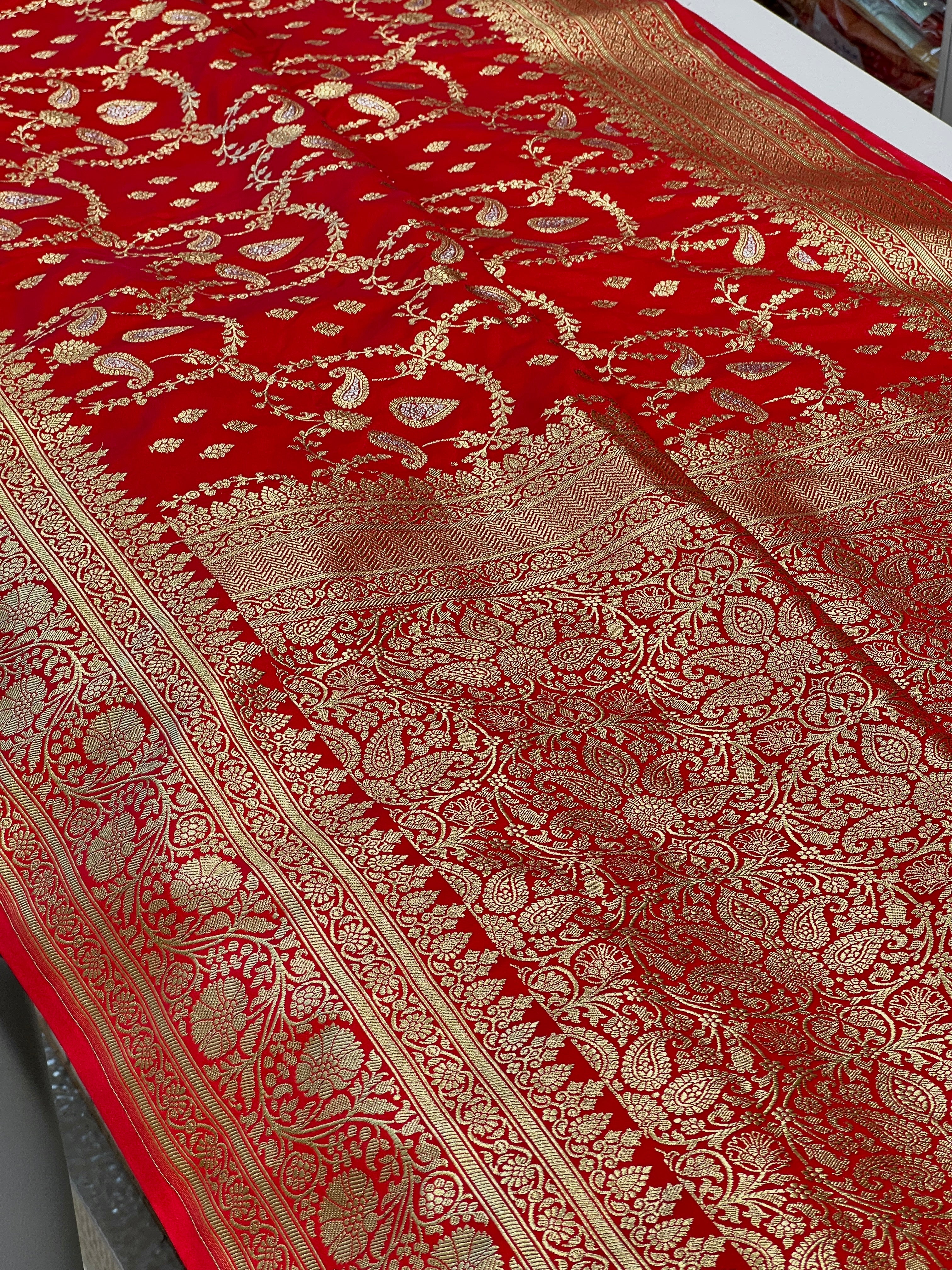 Red Banarasi Sliver Zari Butti Saree