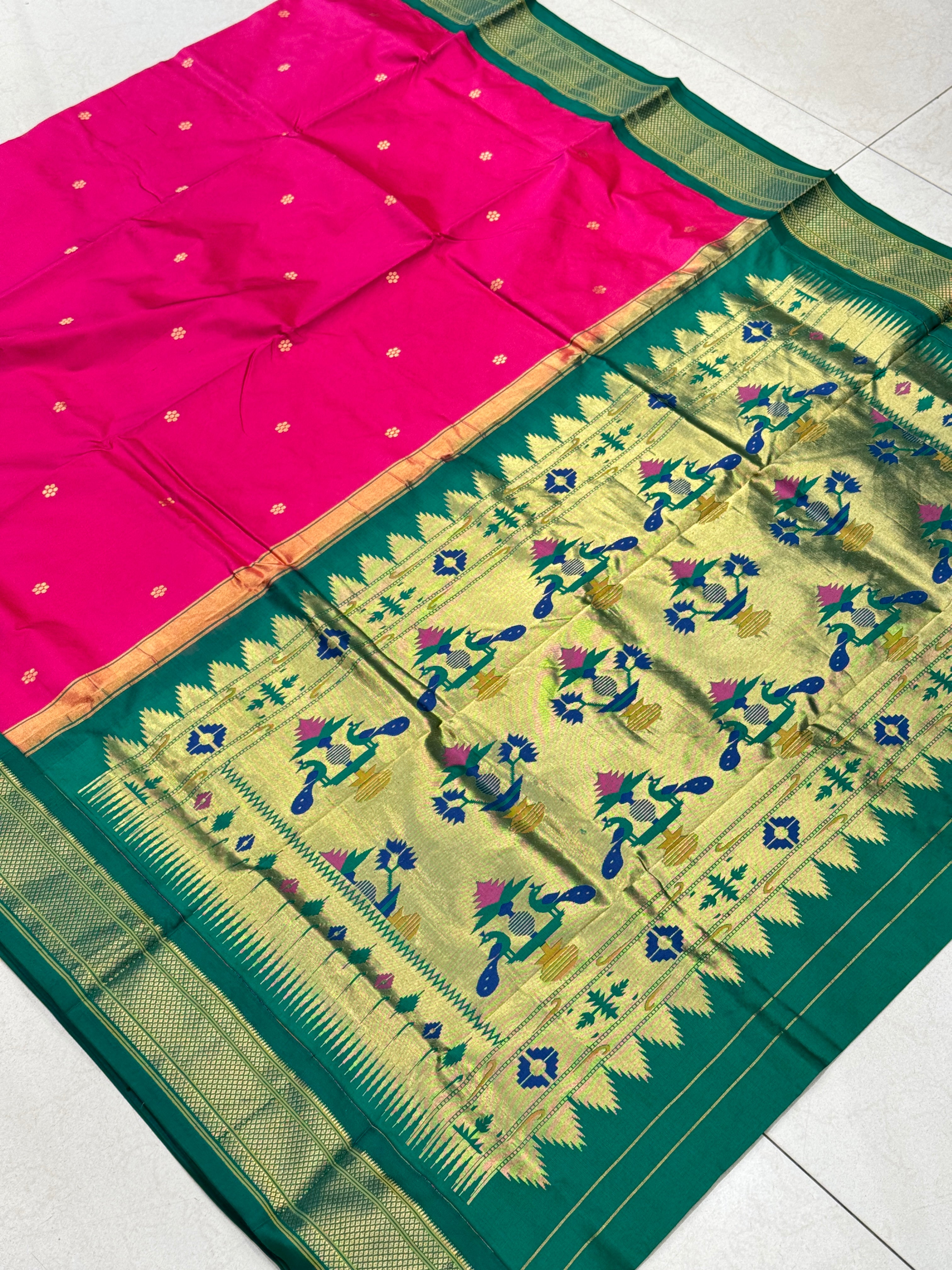 Rani Pink Morbangdi Paithani Saree