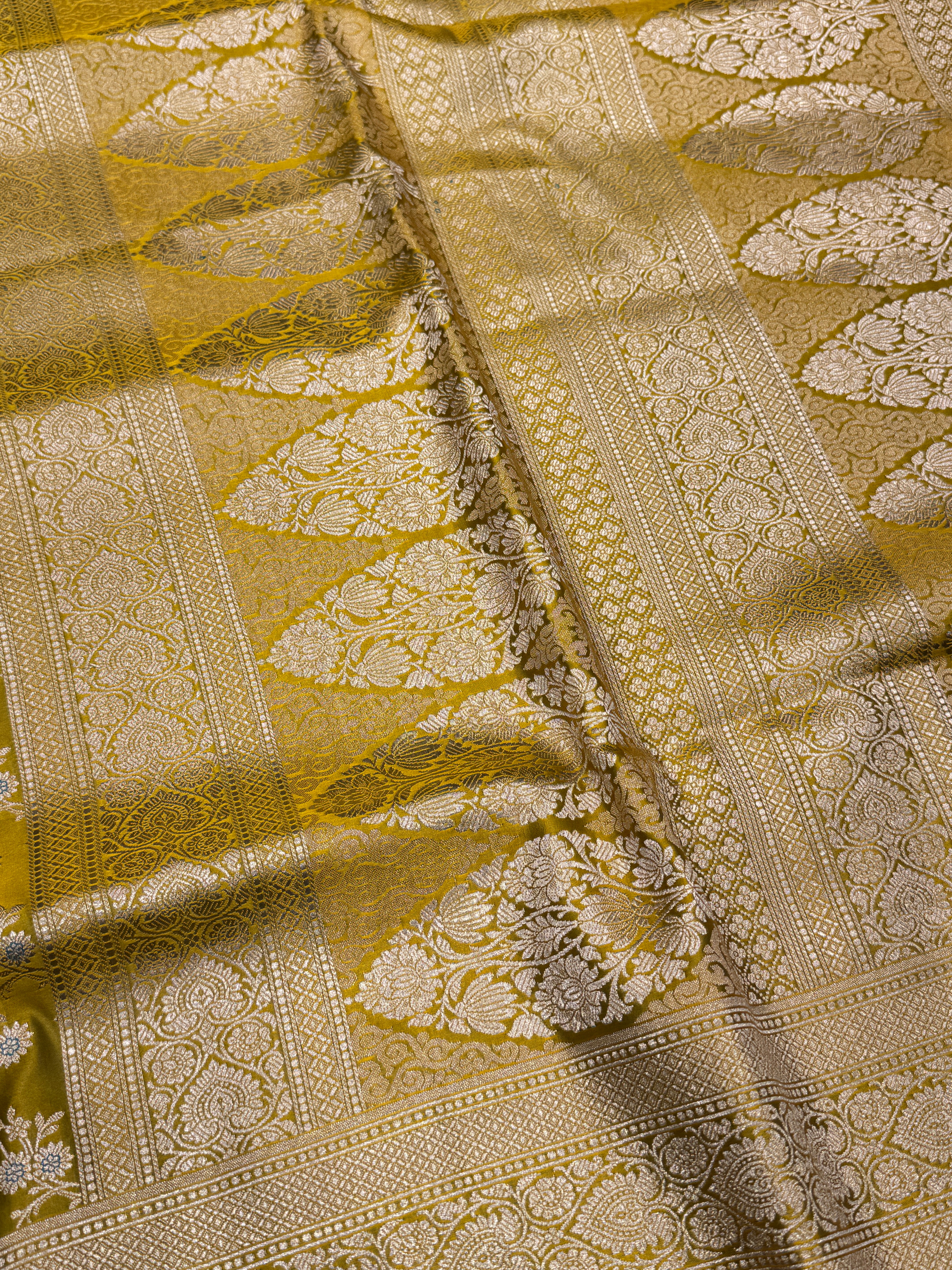 Yellowish Green Banarasi Silk Heart Border Saree