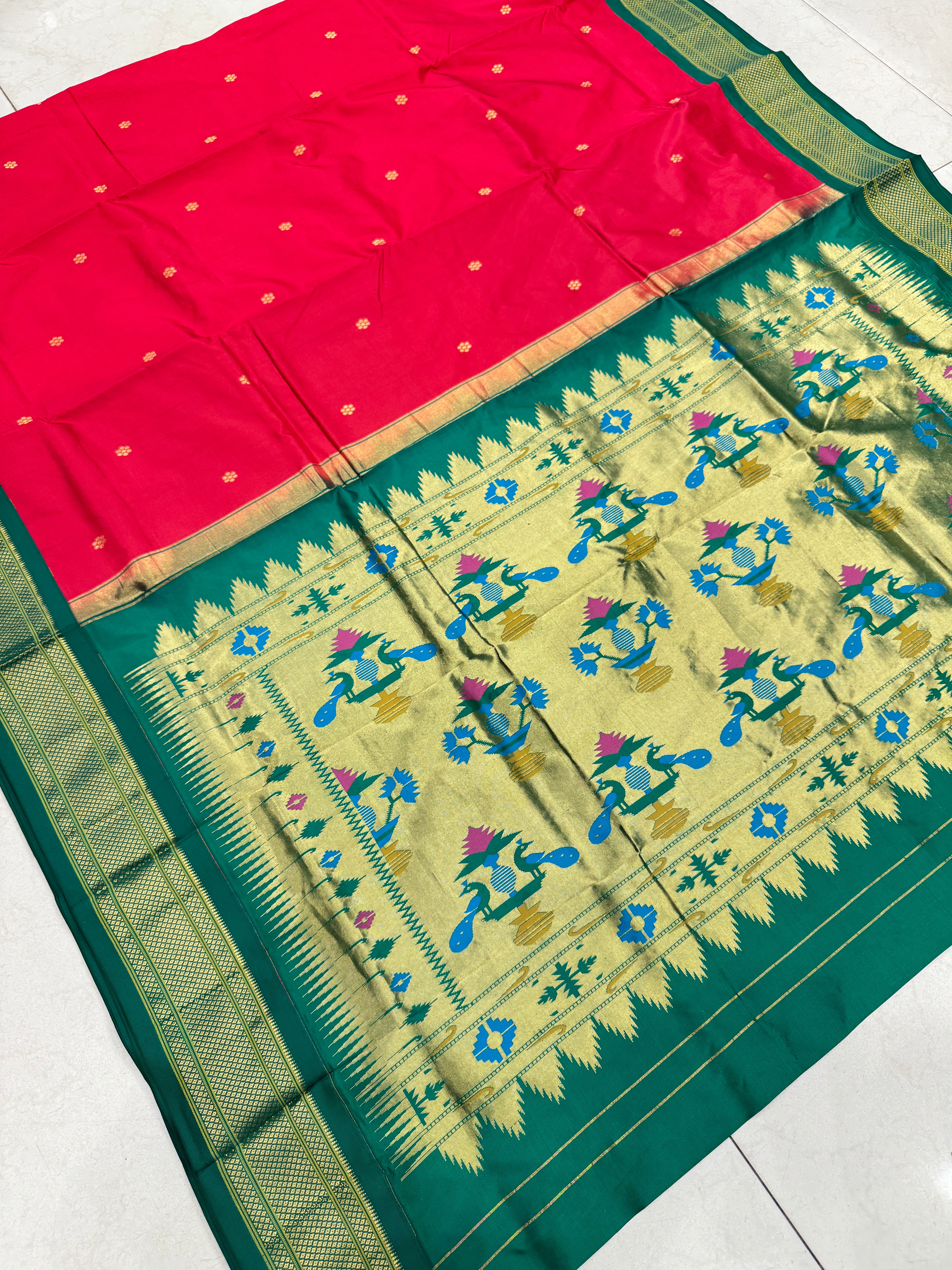 Red Green Morbangdi Pure Silk Paithani Saree