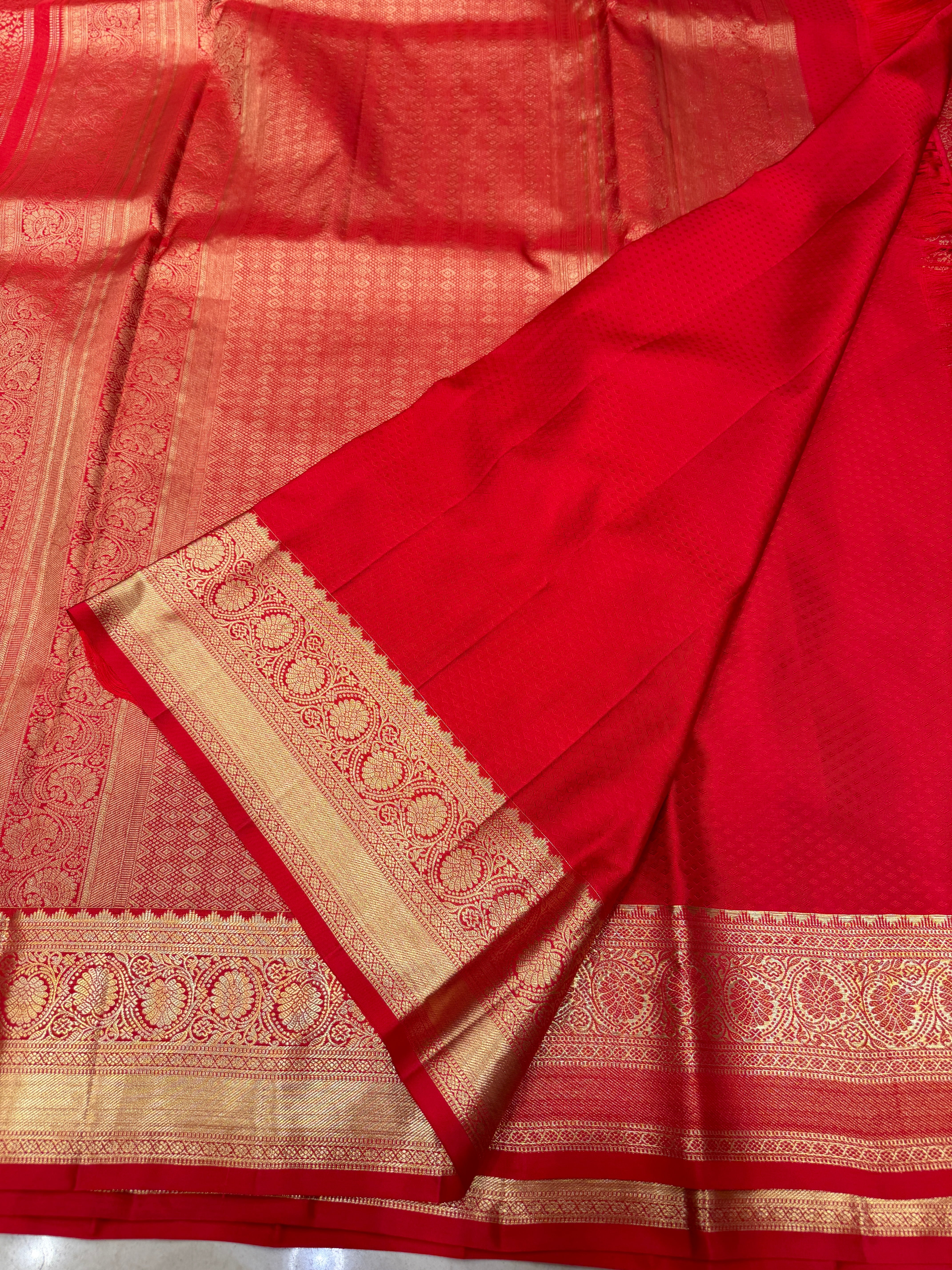 Red Delicate Jaal Pure Silk Kanjivaram Saree