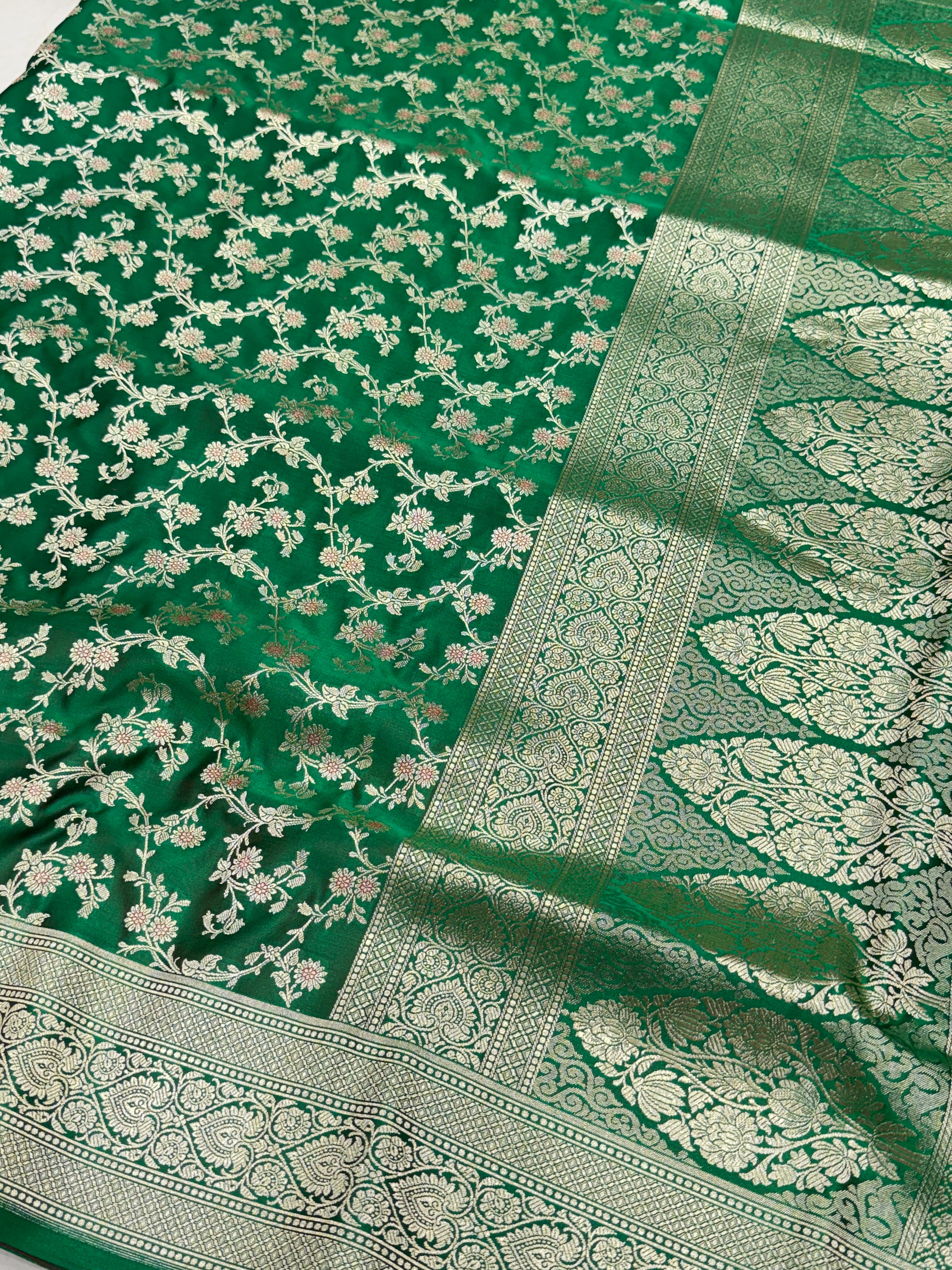 Bottle Green Banarasi Silk Heart Border Saree