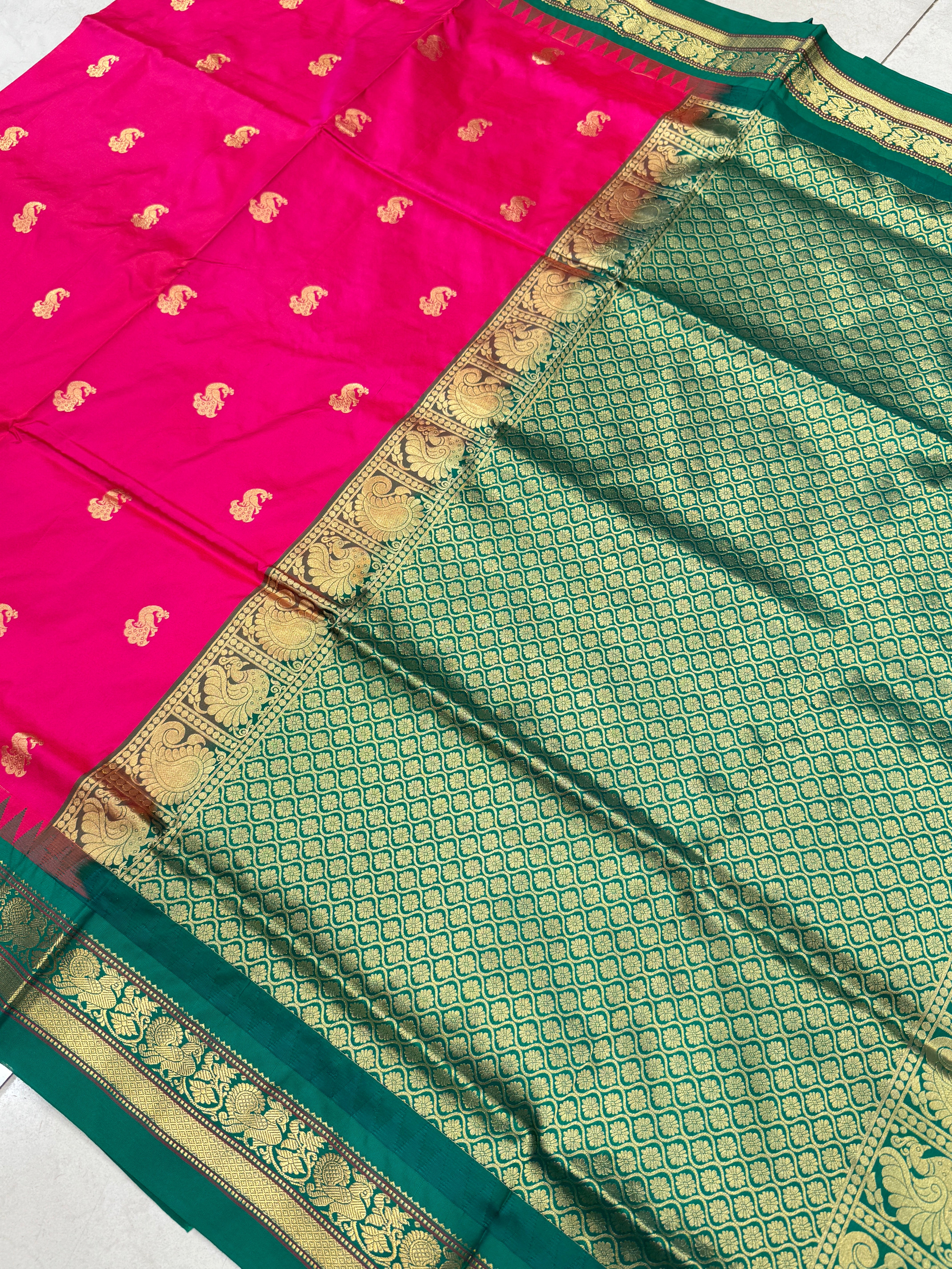 Rani Green Pure Silk Paithani Saree