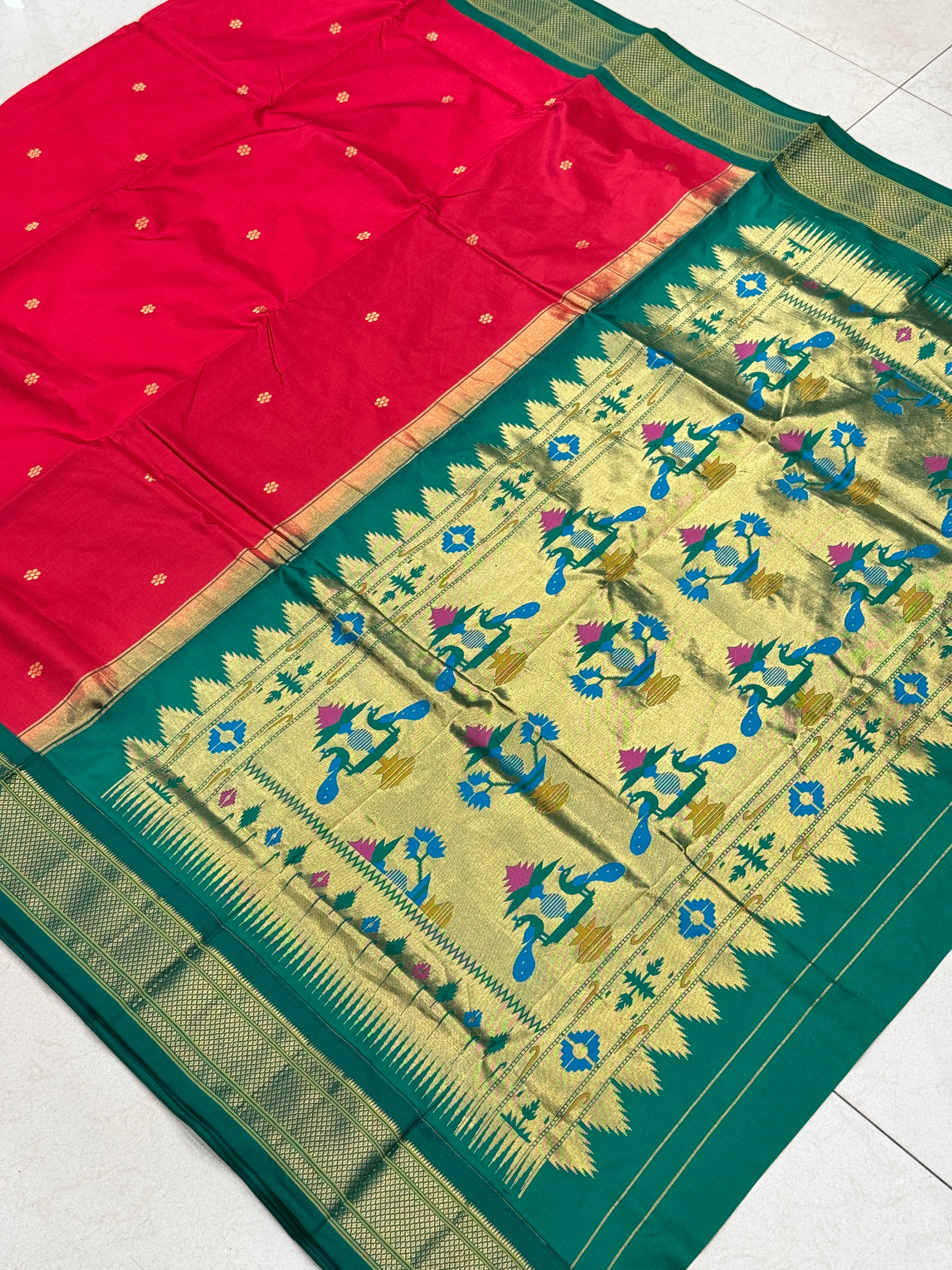 Red Green Morbangdi Pure Silk Paithani Saree