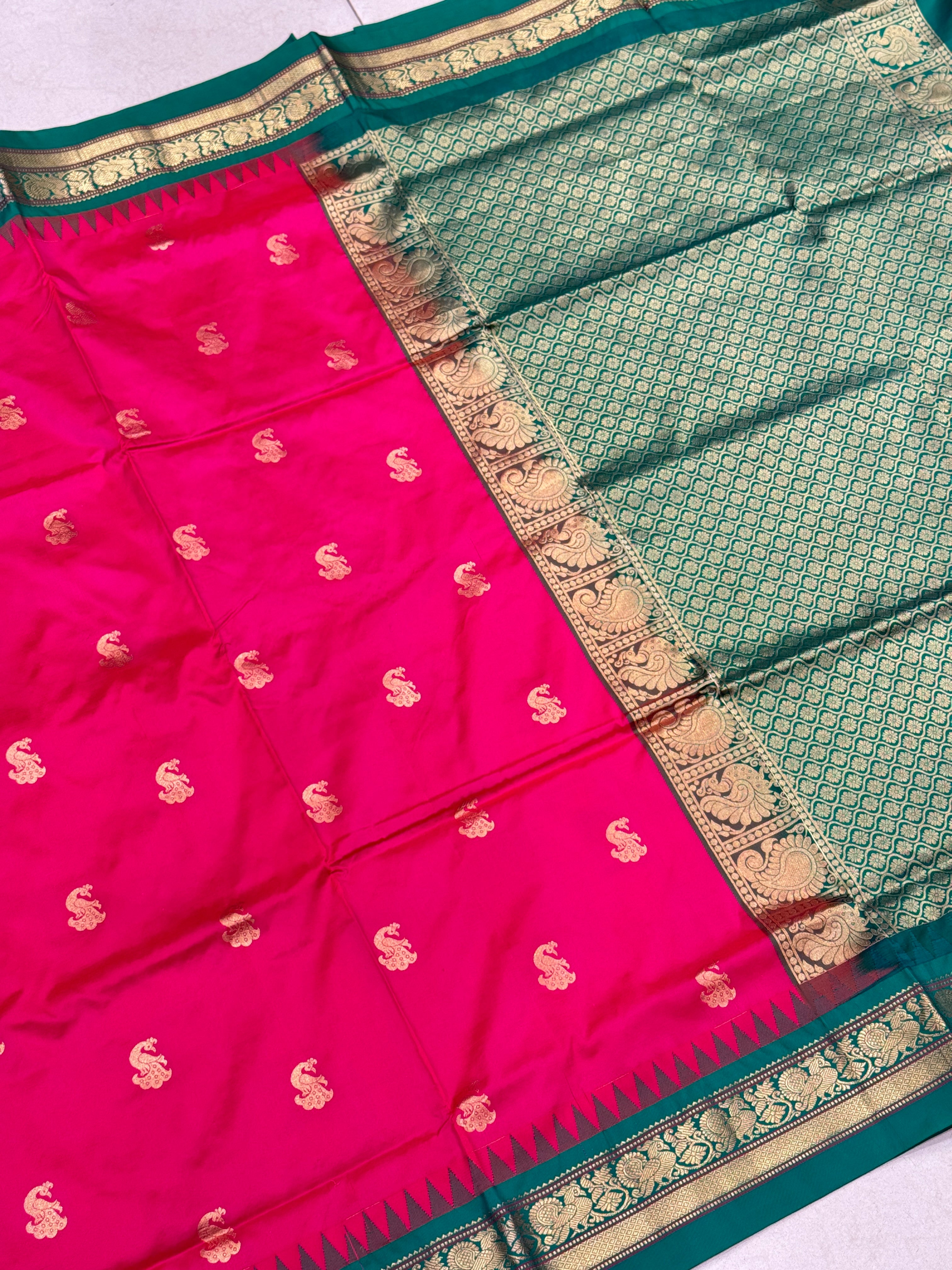 Rani Green Pure Silk Paithani Saree