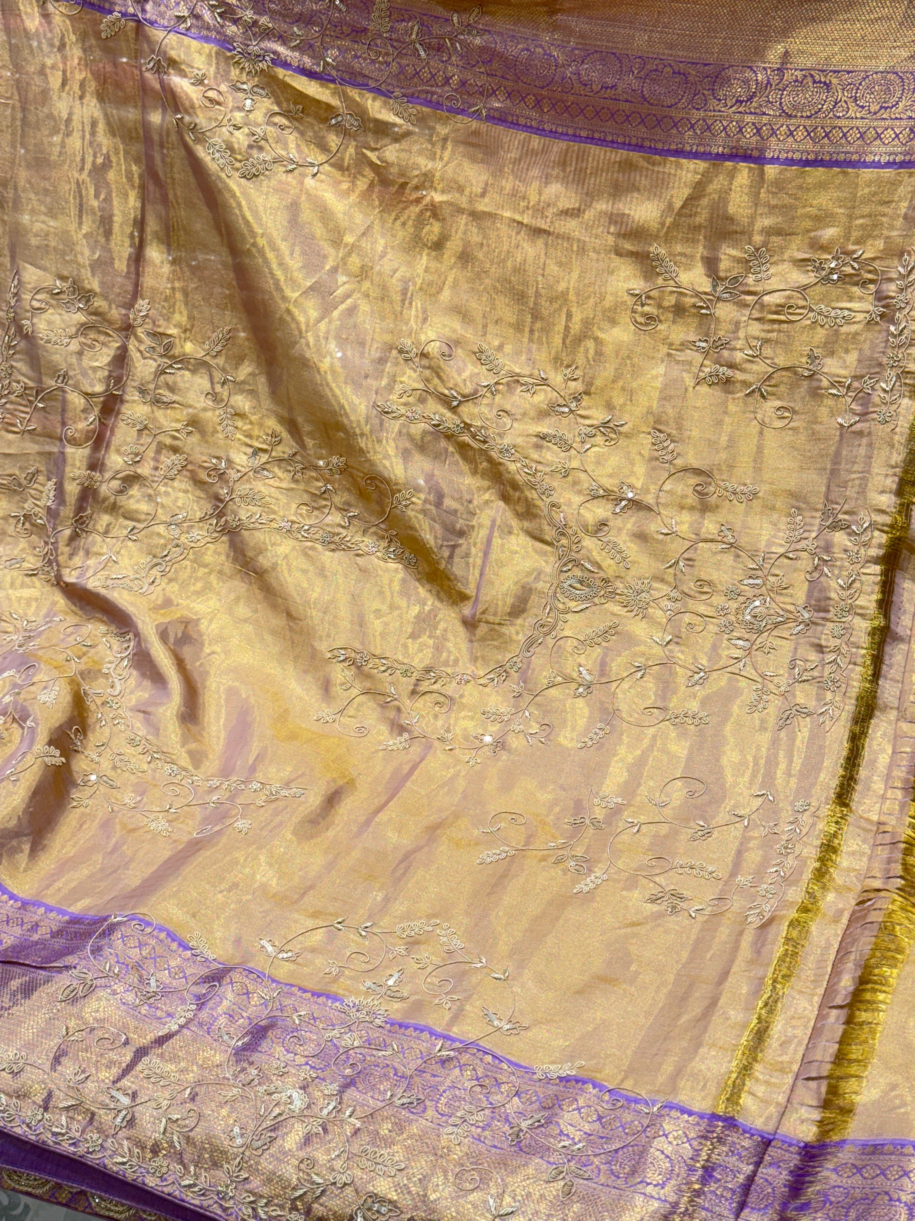 Lilac Kanjivaram Zardosi Figure Hand Embroidery Saree