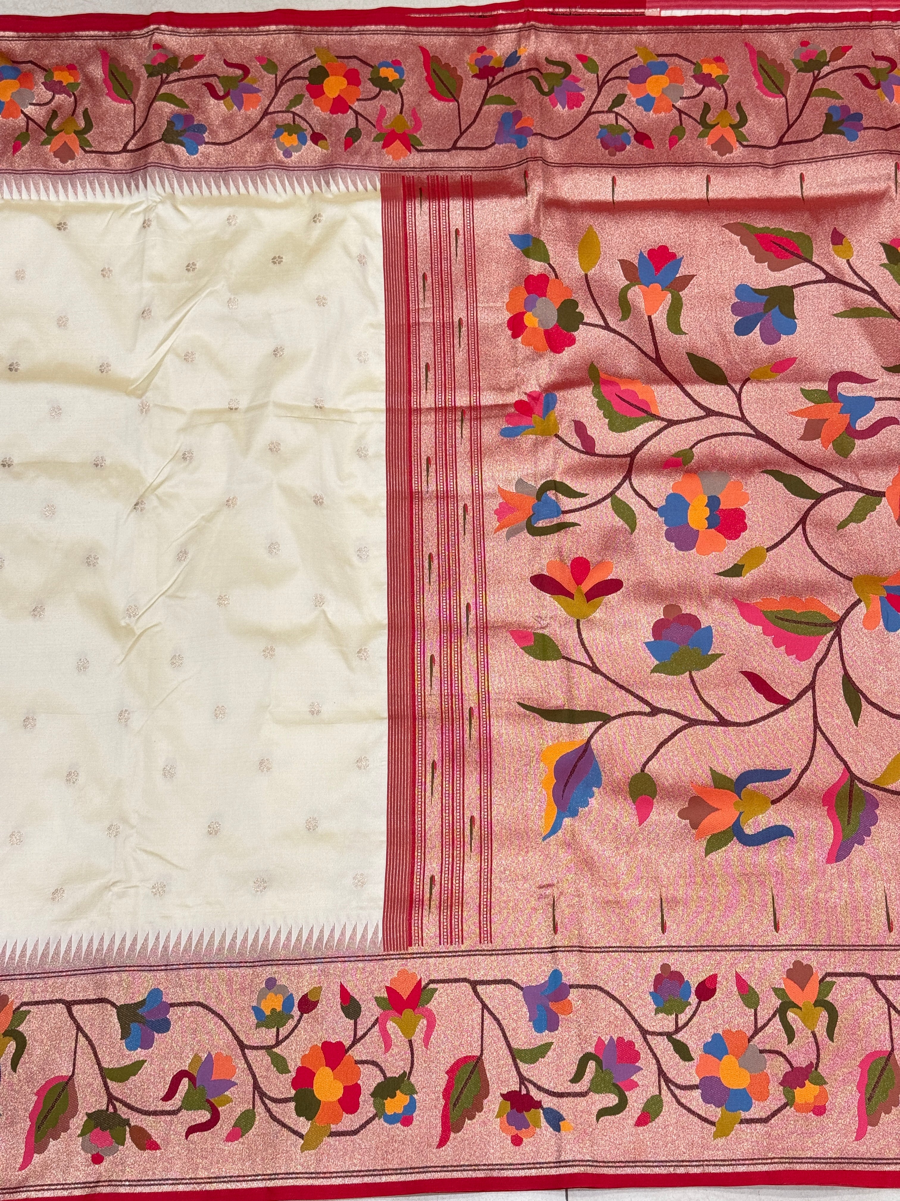 Moti White Red Lotus Border Paithani Silk Saree