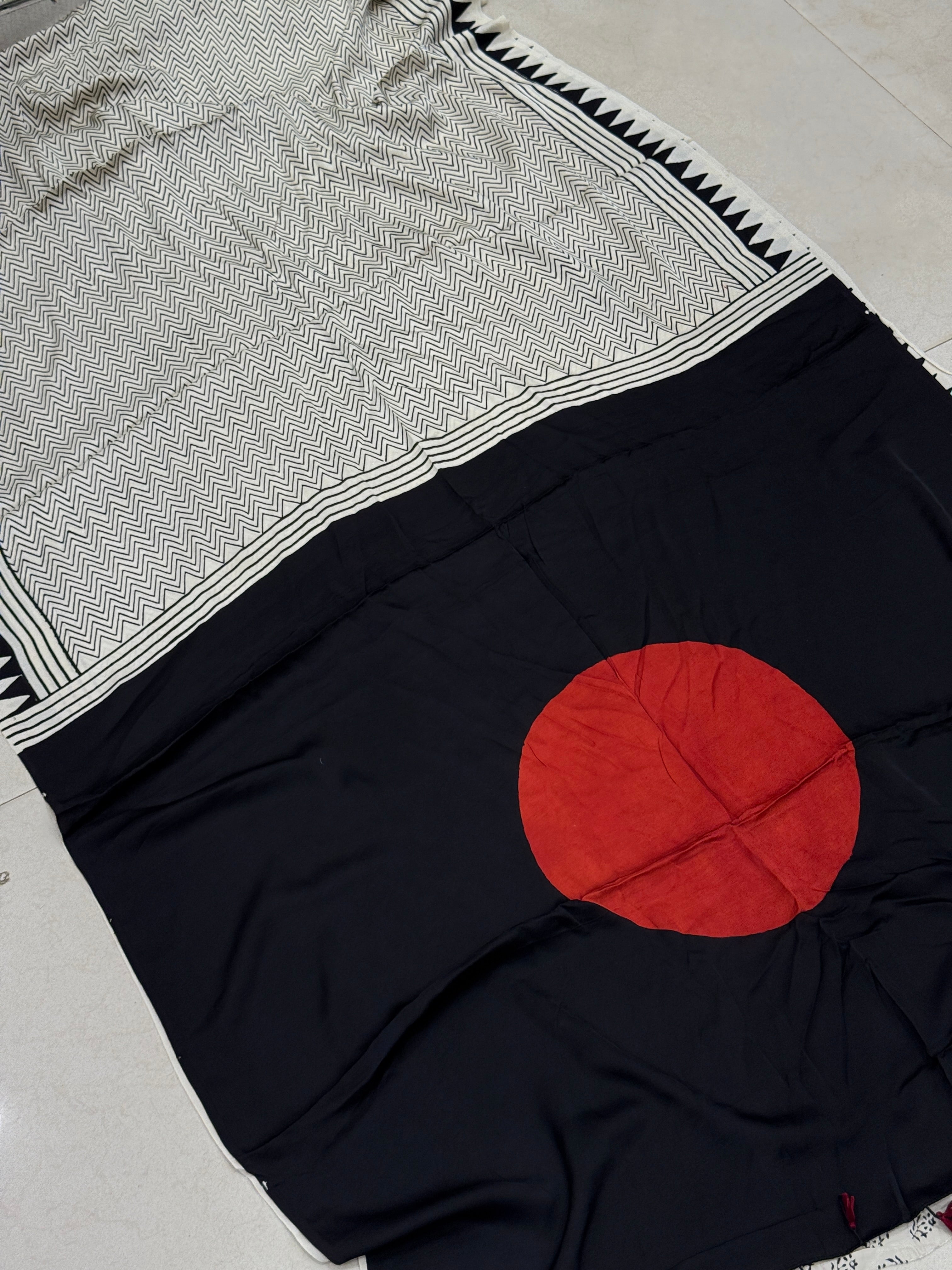 White Black Contemporary Moon Pallu Ajrakh Block Print Hand Pure Gajji Silk Saree
