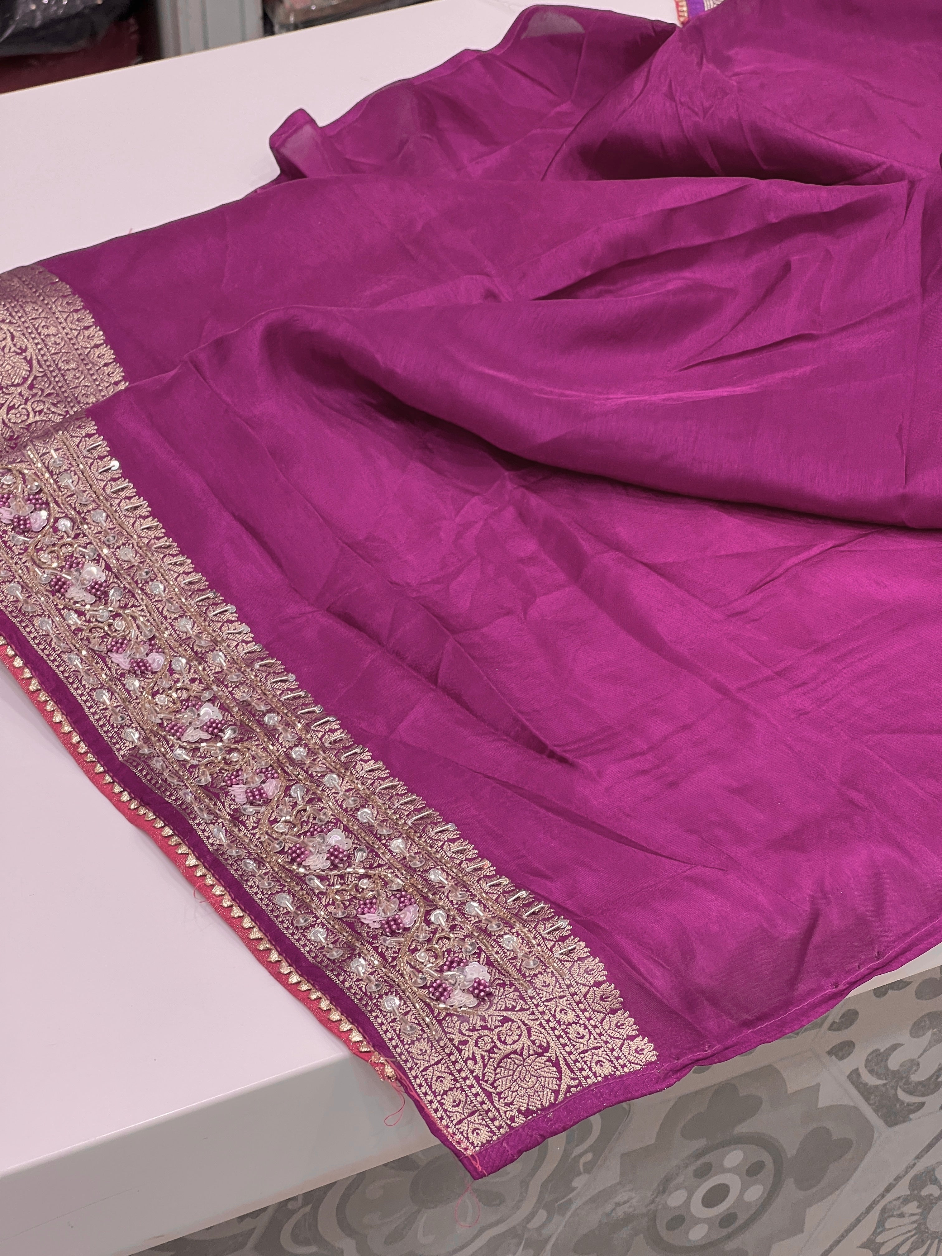 Shaded 4D Munga Silk Hand Embroidery Saree