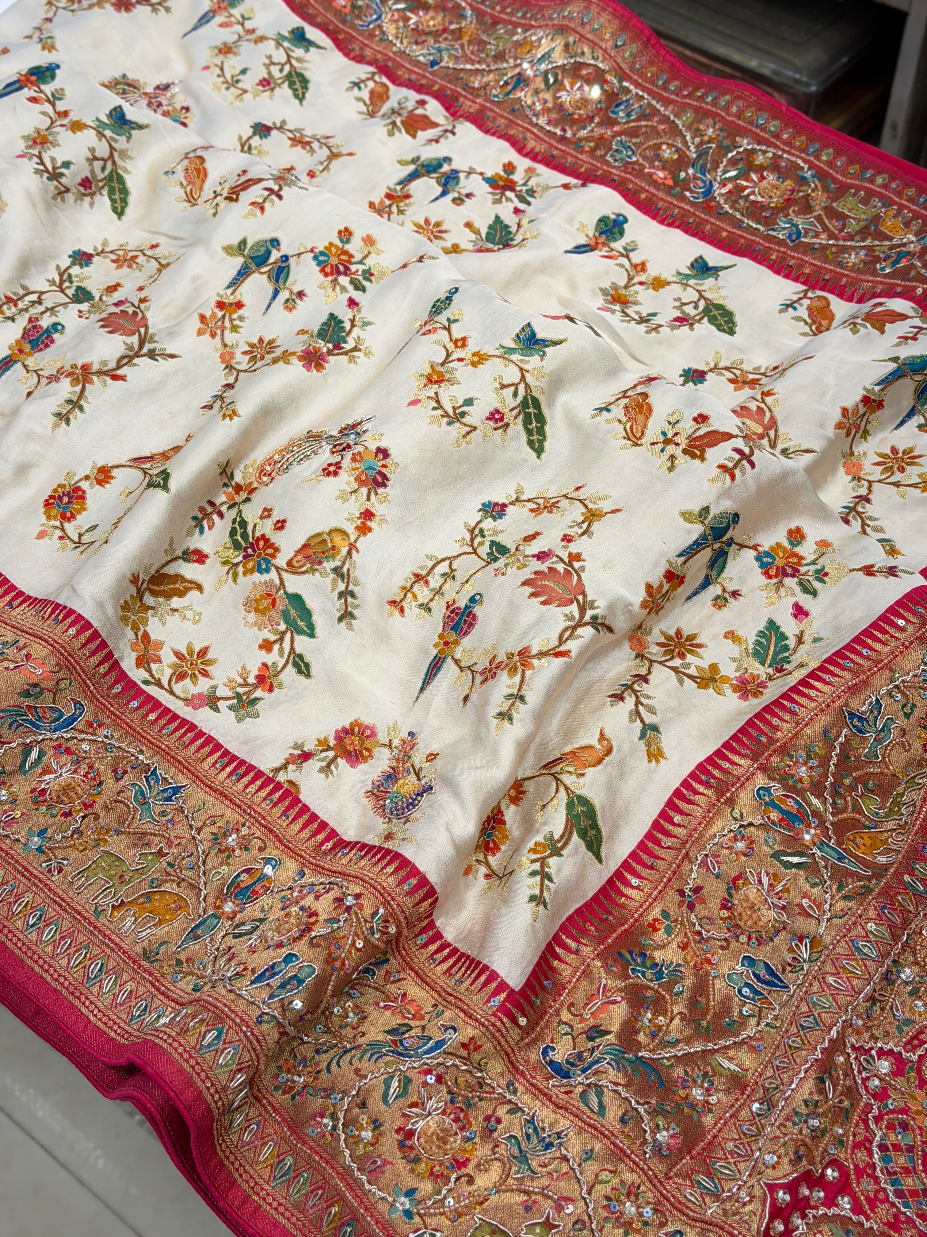 Moti White Meenakari Jaal Modal Banarasi Hand Embroidery Saree