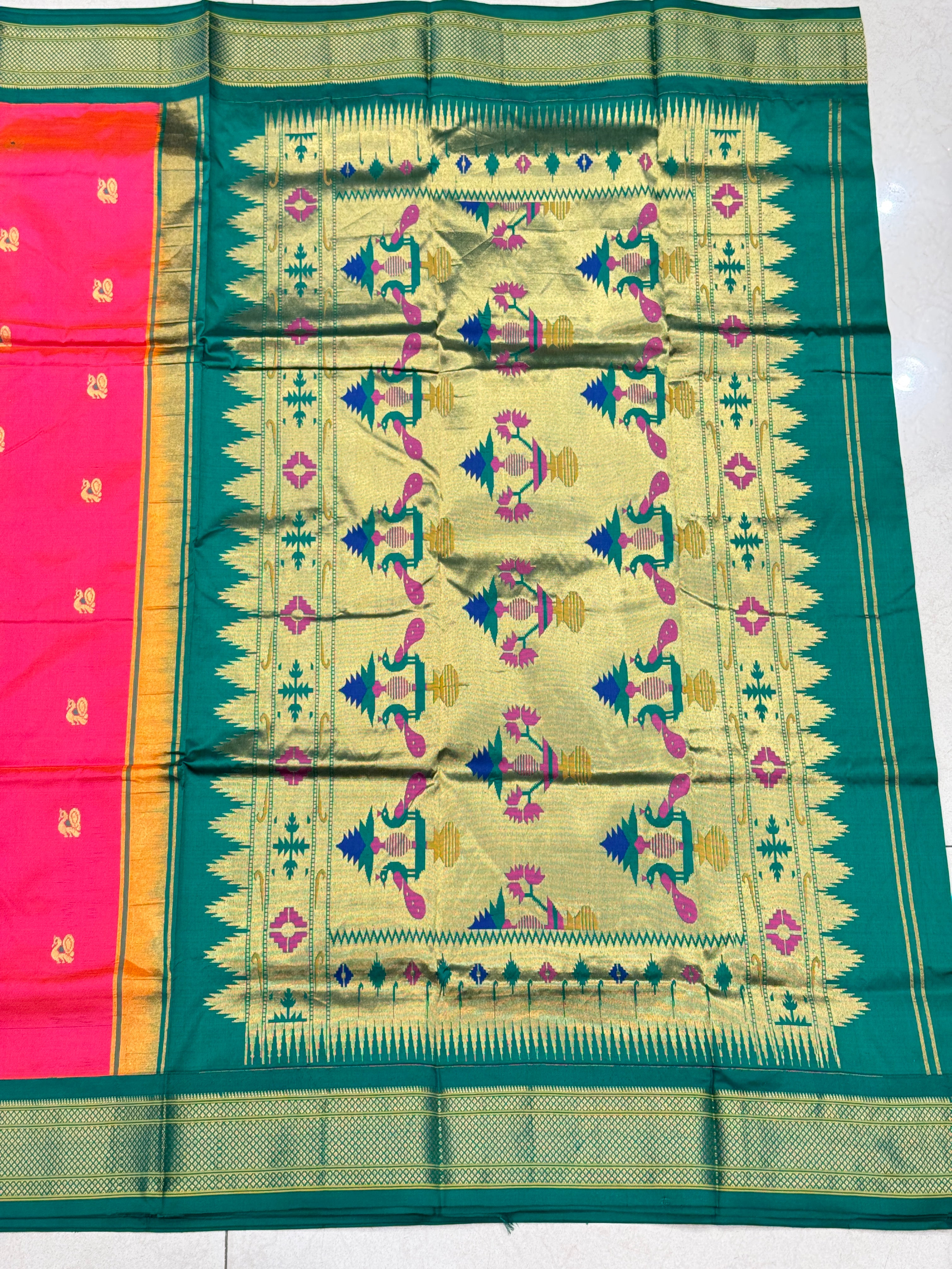 Rani Green Morbangdi Paithani Saree