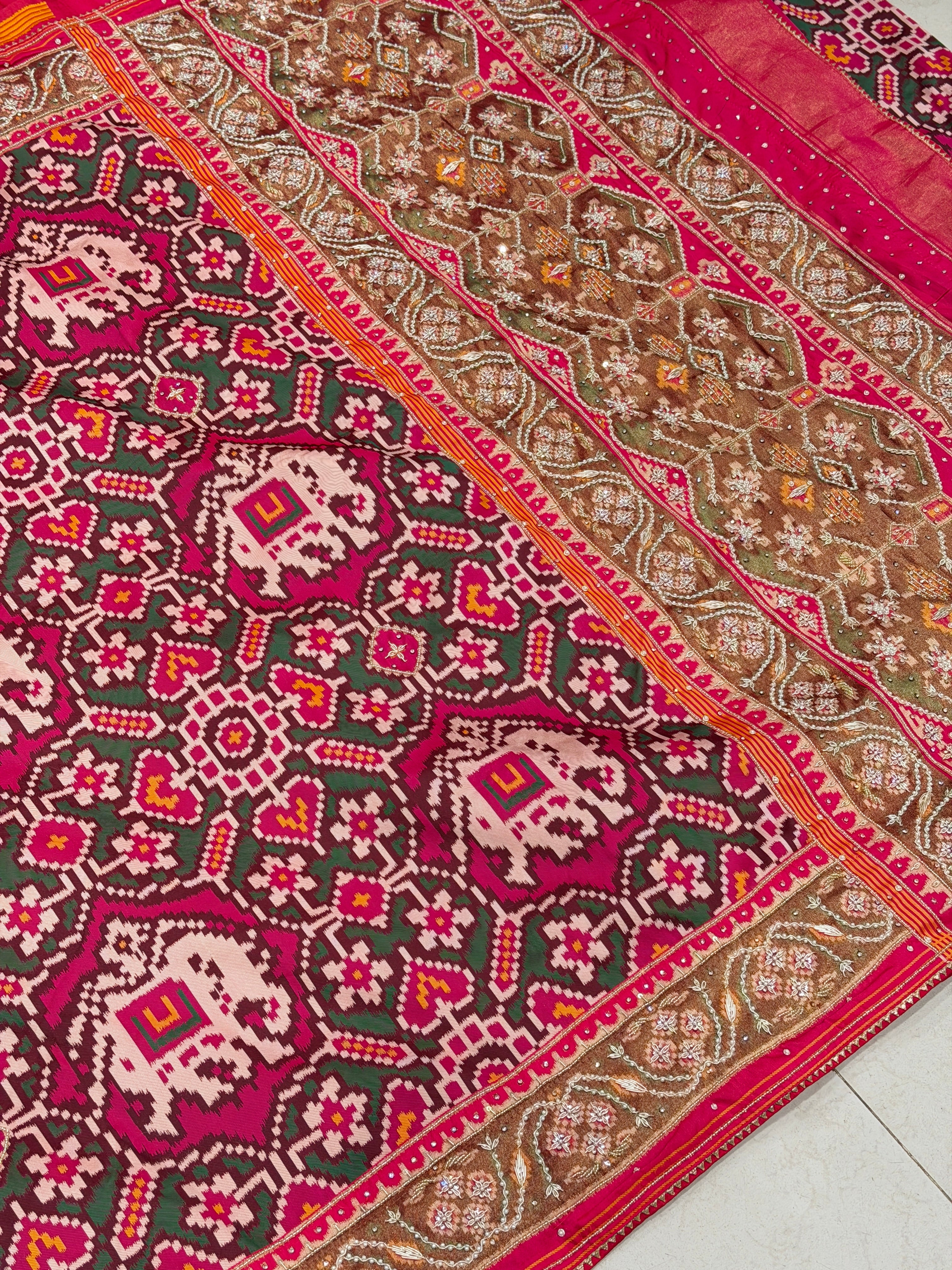 Rani Chabdi Bhat Weave Banarasi Patola Hand Embroidery Saree