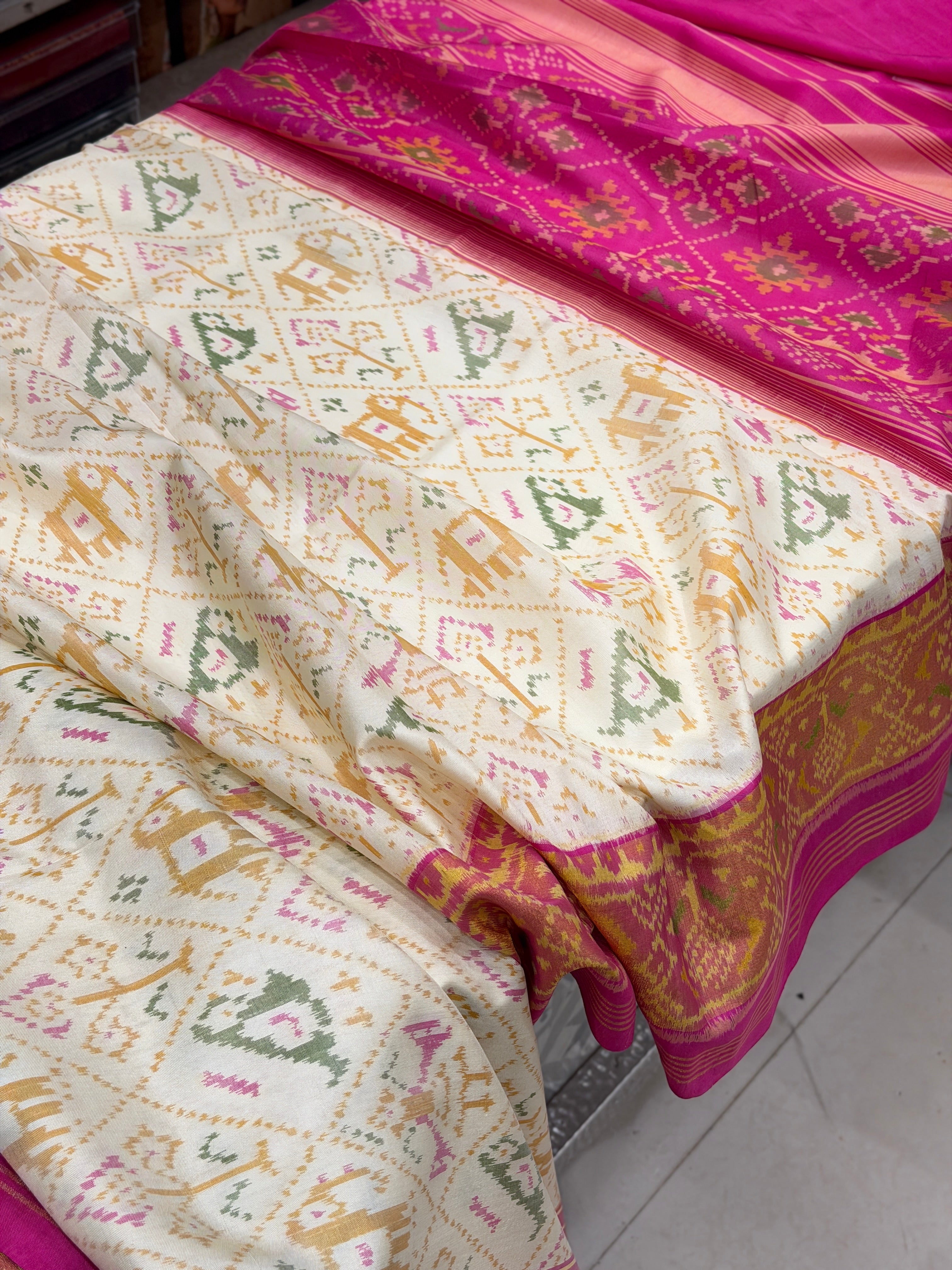 White Rani Nari Kunj Patan Patola Handloom Silk Saree