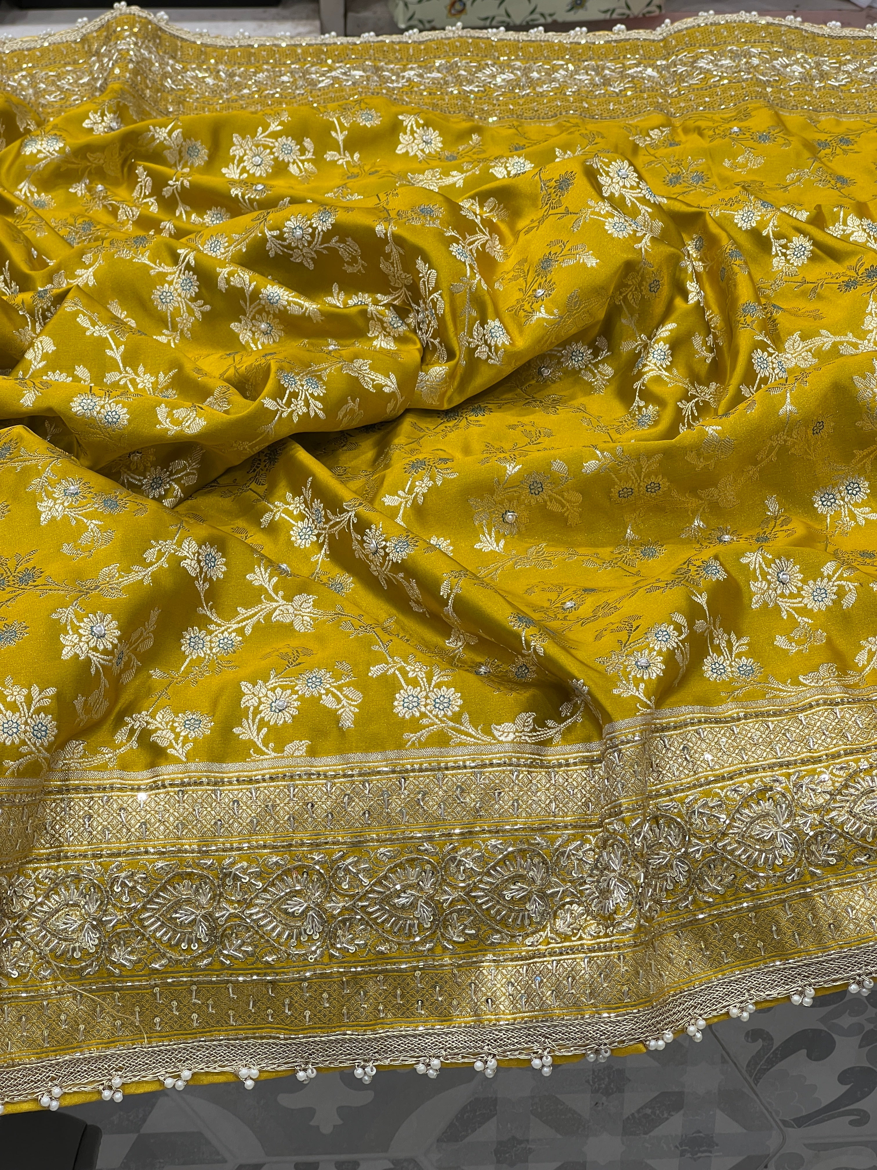 Yellowish Green Banarasi Zardozi Hand Embroidery Saree