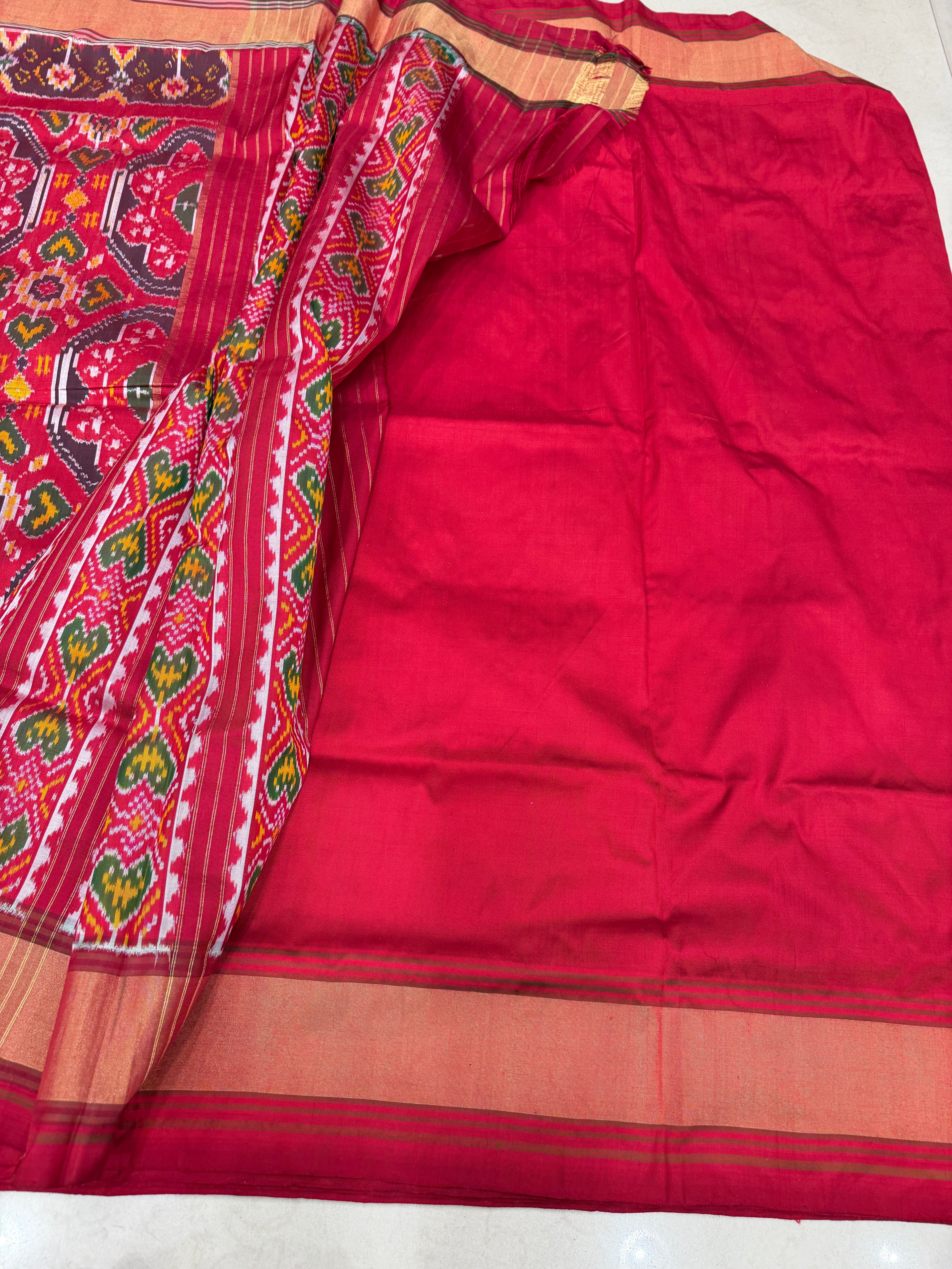 Red Chhabadi Patan Handloom Ikat Patola Silk Saree