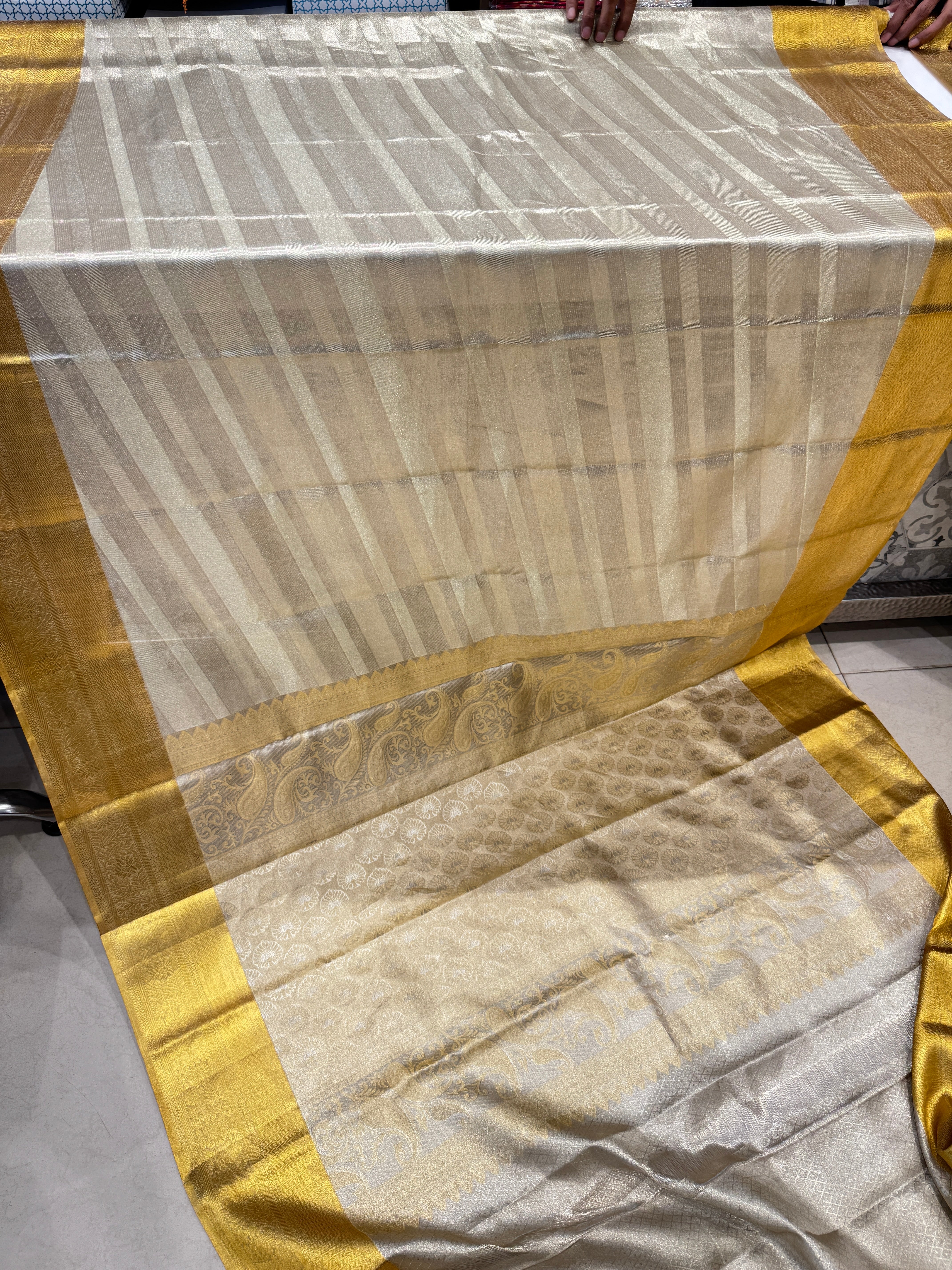 Handloom Tissue Kanjivaram Silk Saree