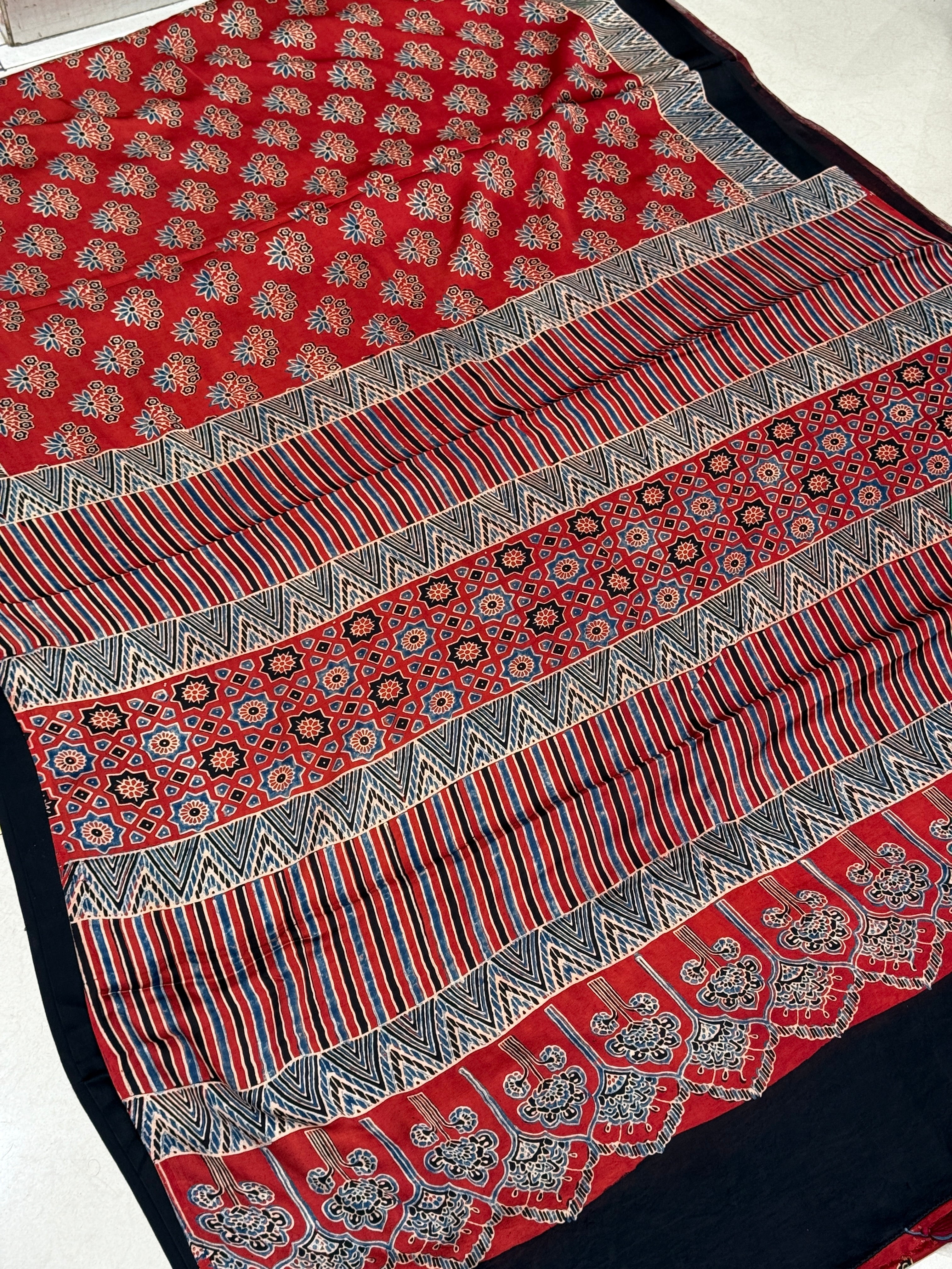 Red Flower Cluster Butti Gajji Silk Ajrakh Saree