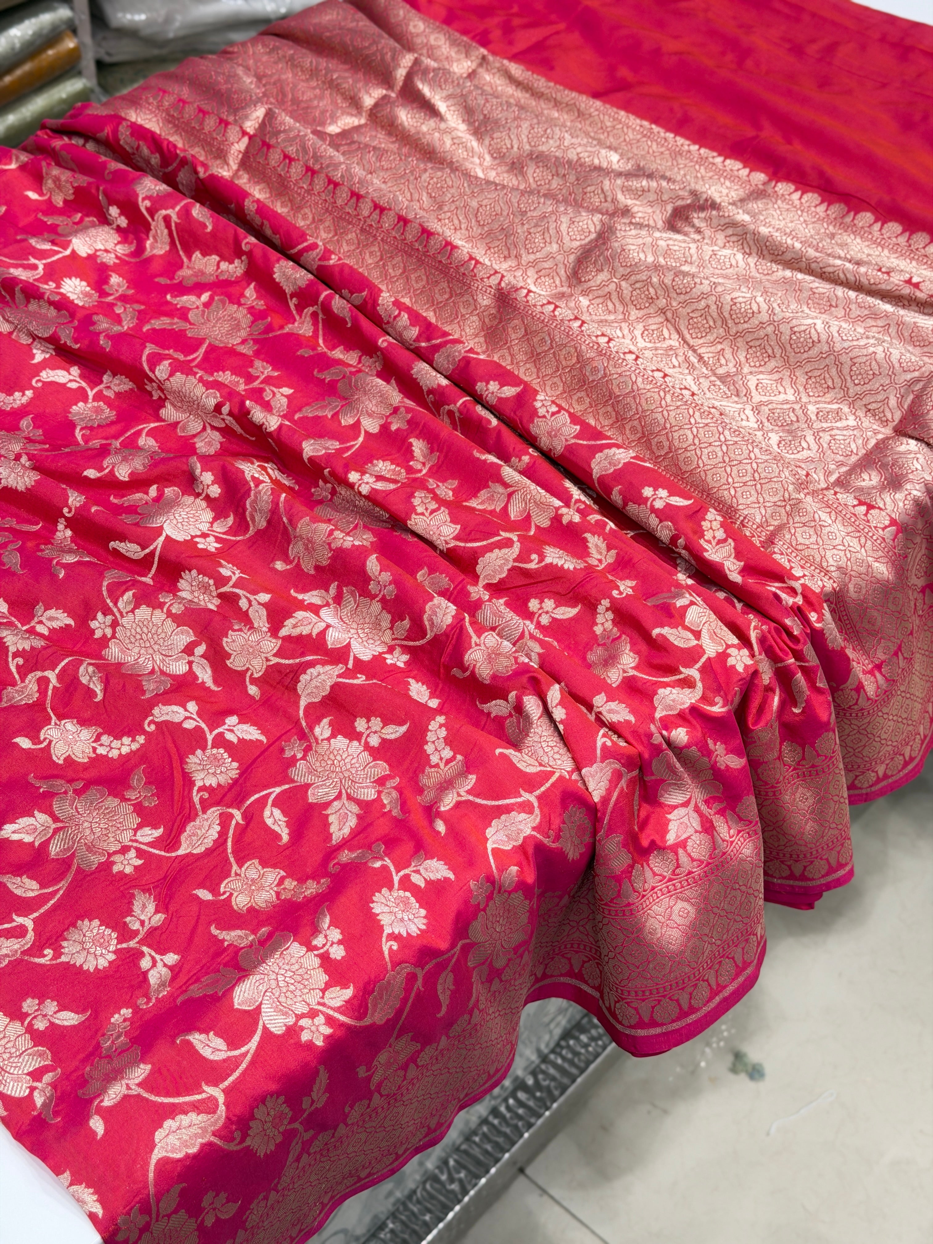 Cross Rani Floral Jaal Handloom Banarasi Katan Silk Saree