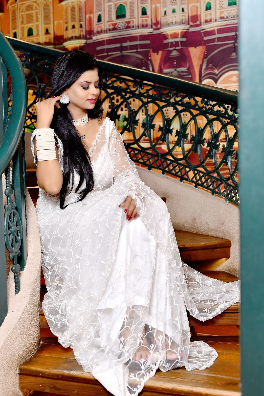 White Organza Scale Pattern Hand Embroidery Saree