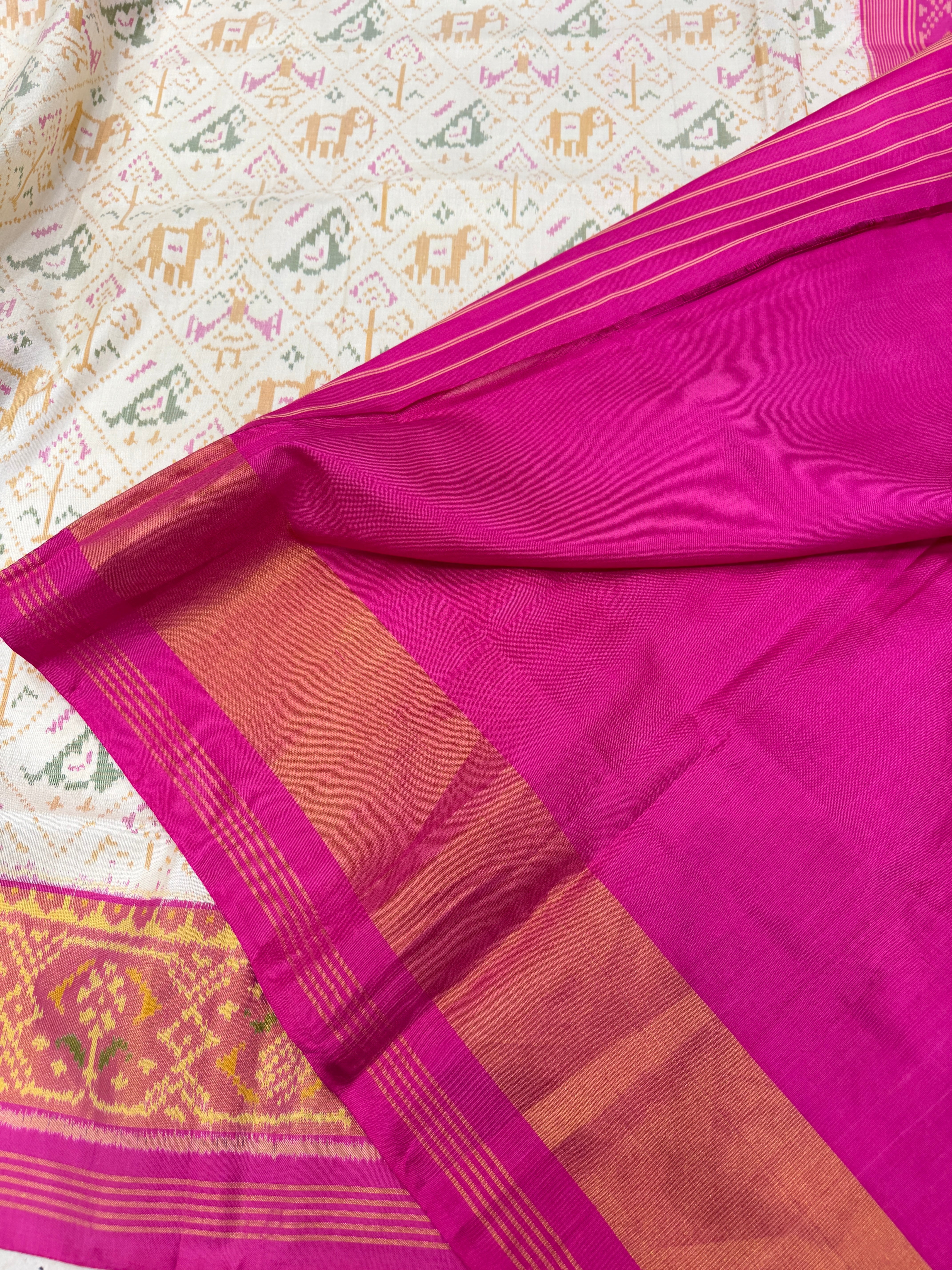 White Rani Nari Kunj Patan Patola Handloom Silk Saree