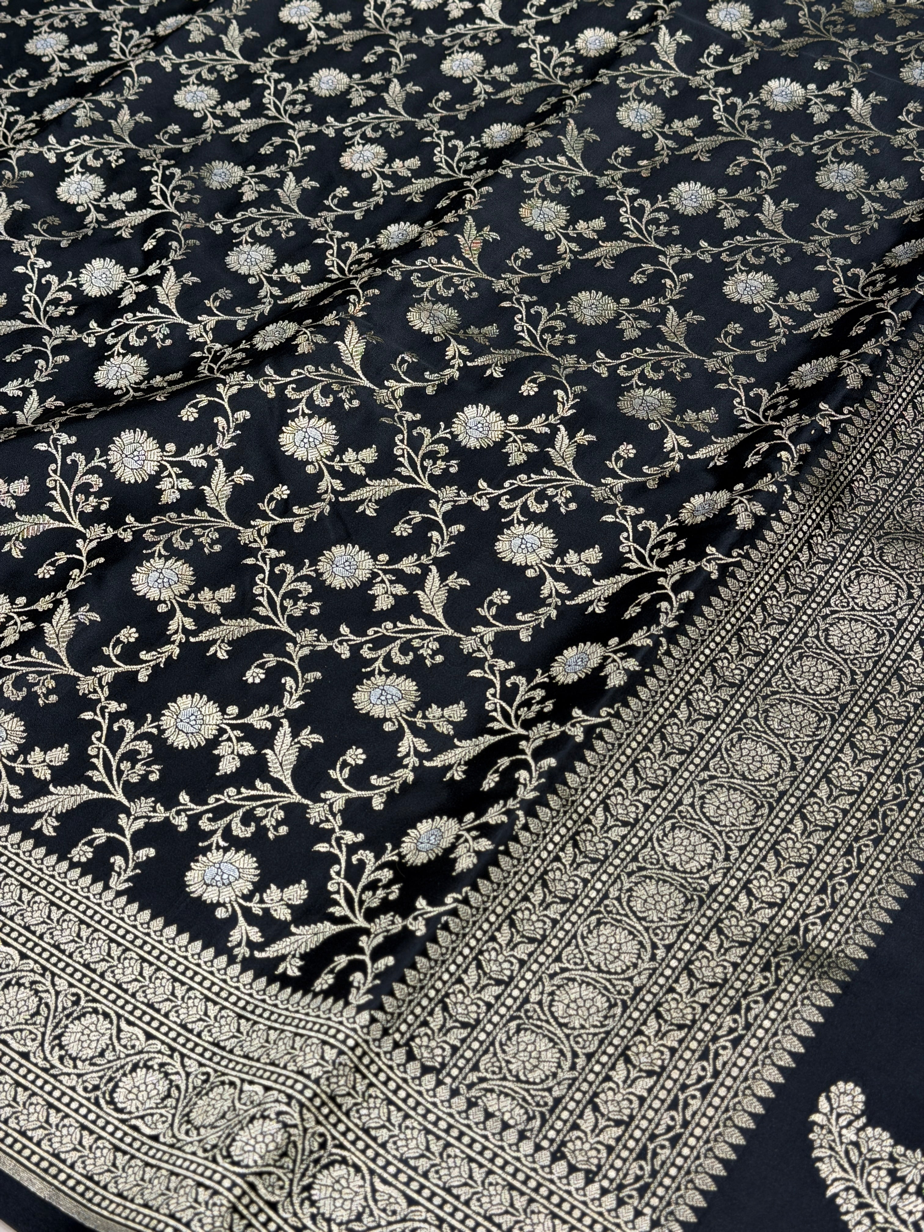 Black Sona Roopa Intricate Jaal Banarasi Silk Saree