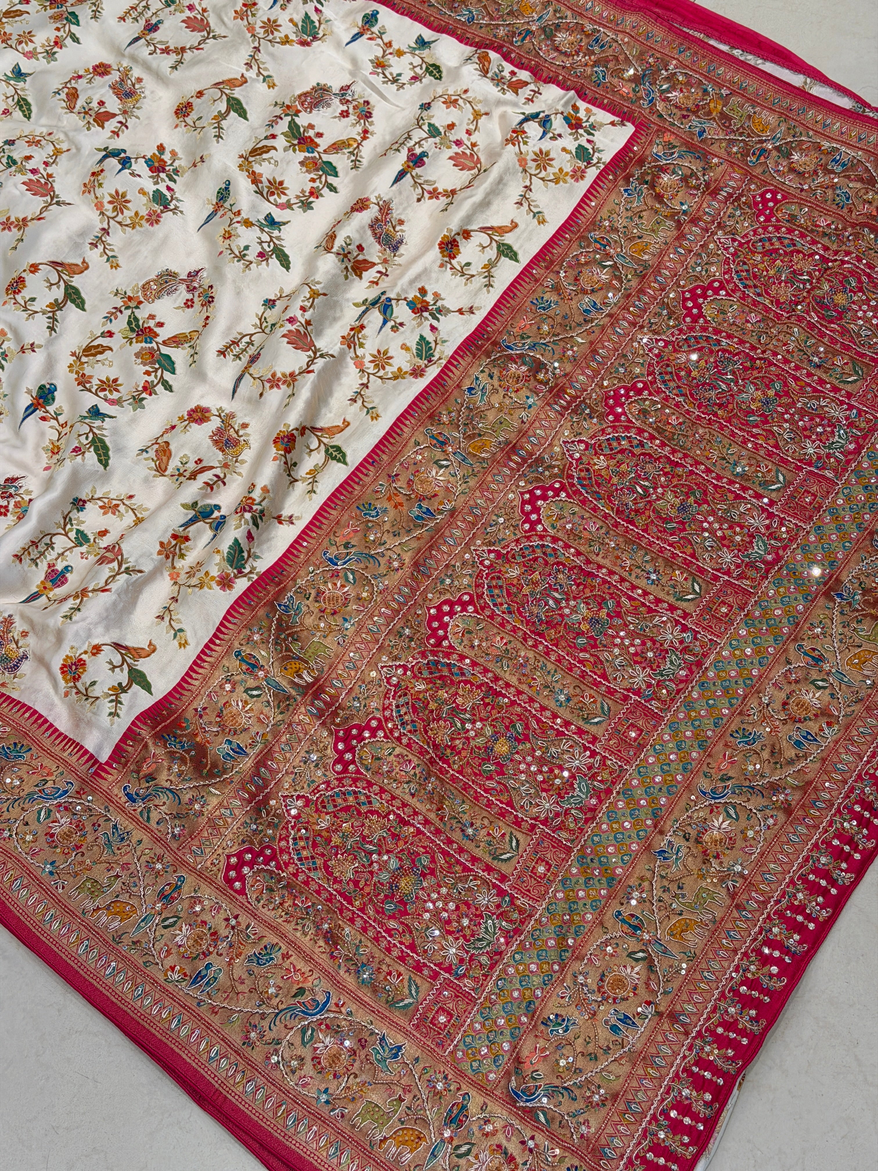 Moti White Meenakari Jaal Modal Banarasi Hand Embroidery Saree