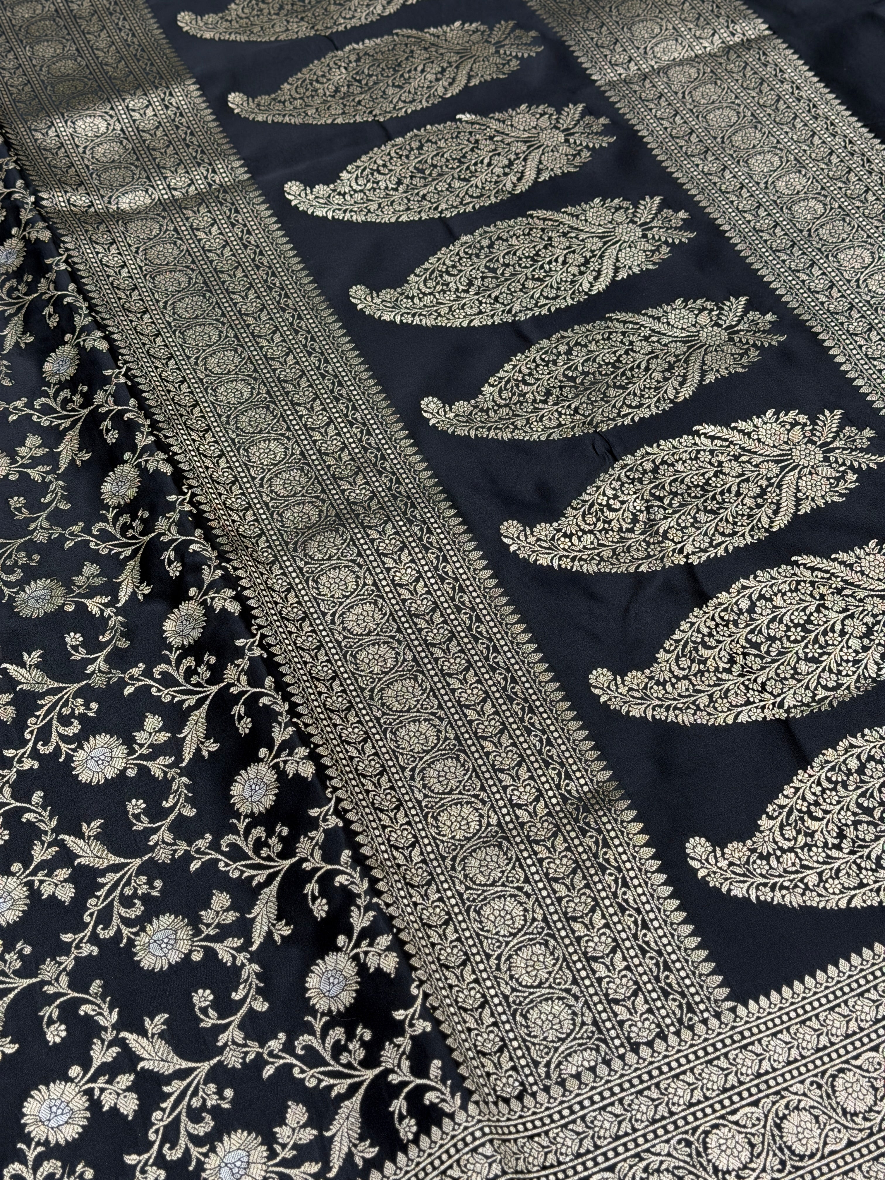 Black Sona Roopa Intricate Jaal Banarasi Silk Saree