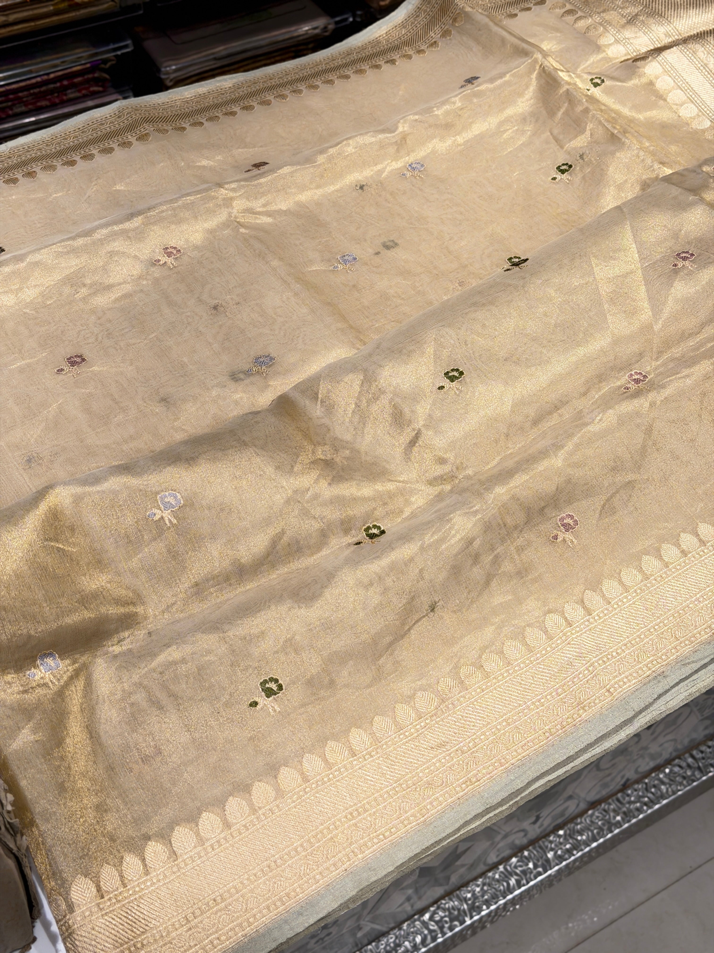 Beige Gold Tissue Banarasi Handloom Kadwa Buttis Saree