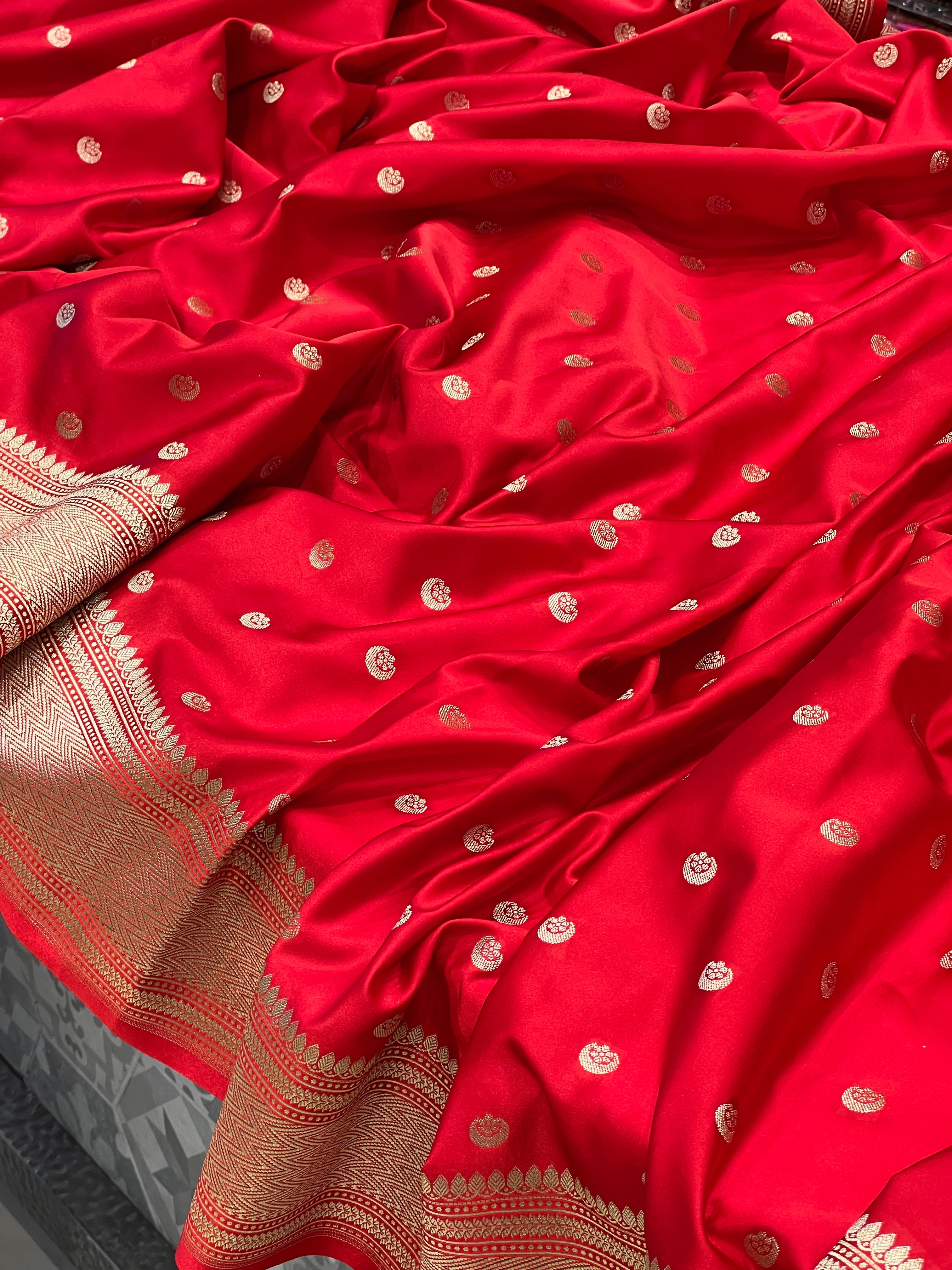 Red Banarasi Small Chand Butti Saree