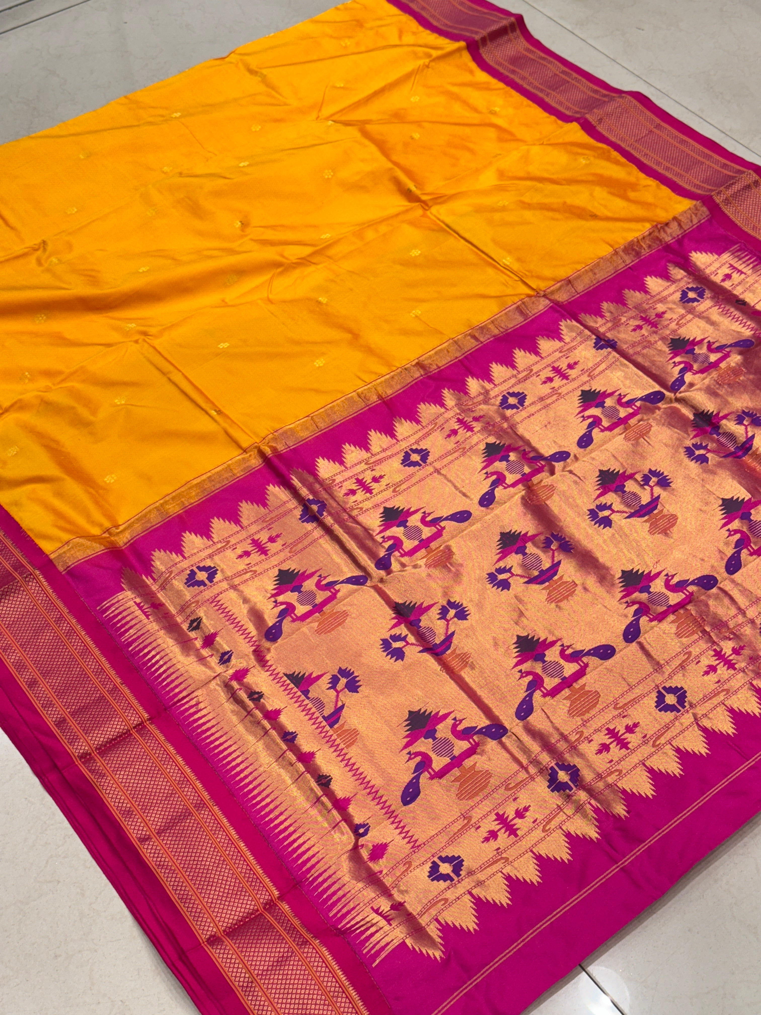 Mustard Yellow Rani Morbangdi Paithani Saree