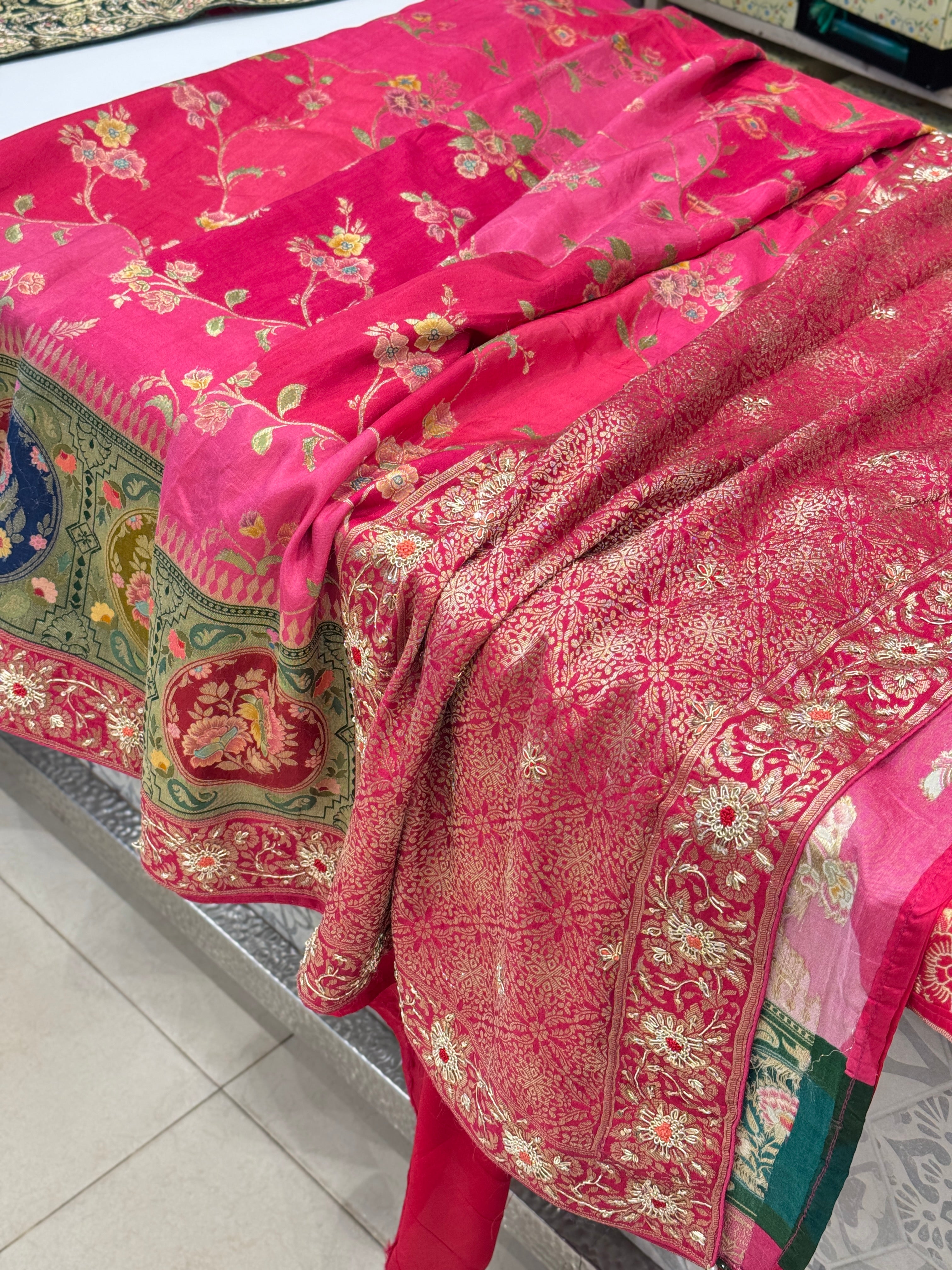 Banarasi Munga Rangkat Zardosi Saree