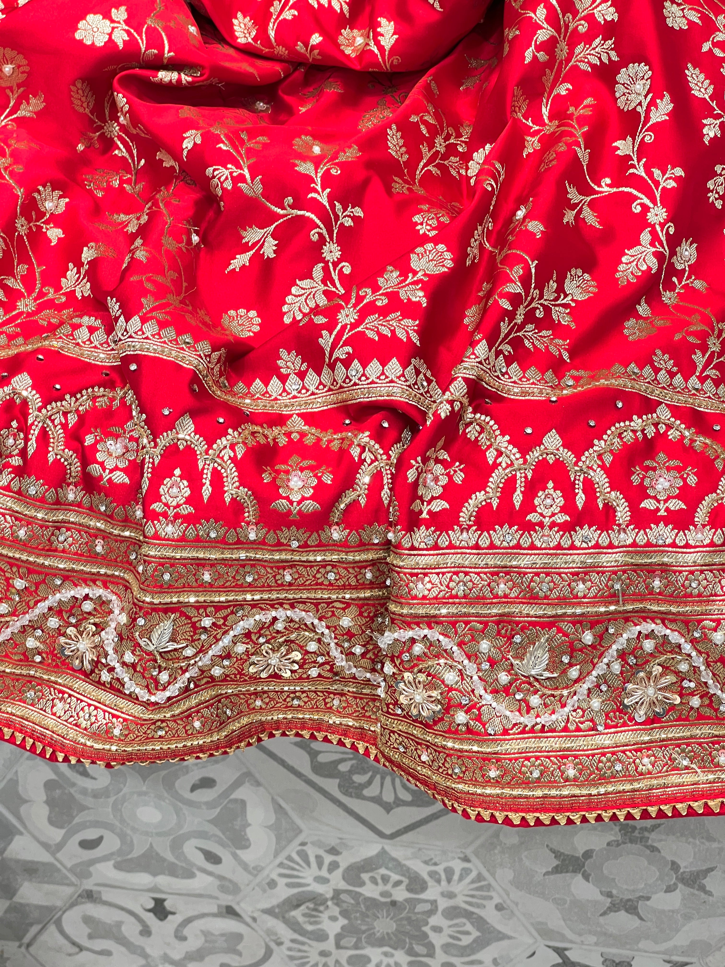 Red Banarasi Chain Hand Embroidery Saree 3.0