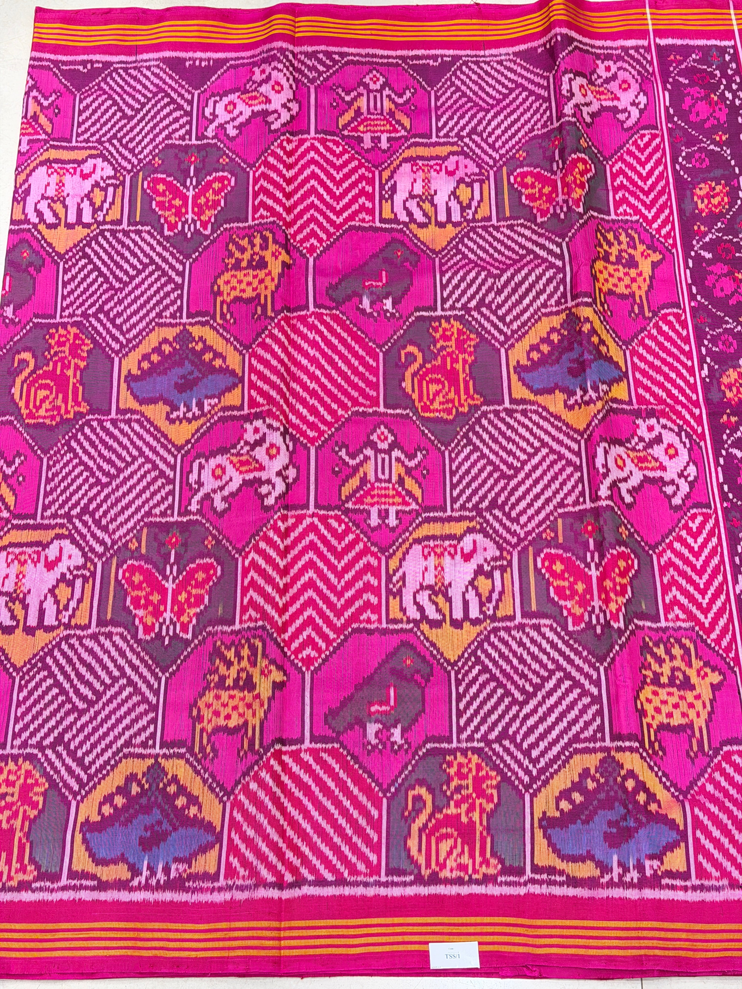 Pink Contemporary Chhabadi Patan Handloom Ikat Patola Silk Saree