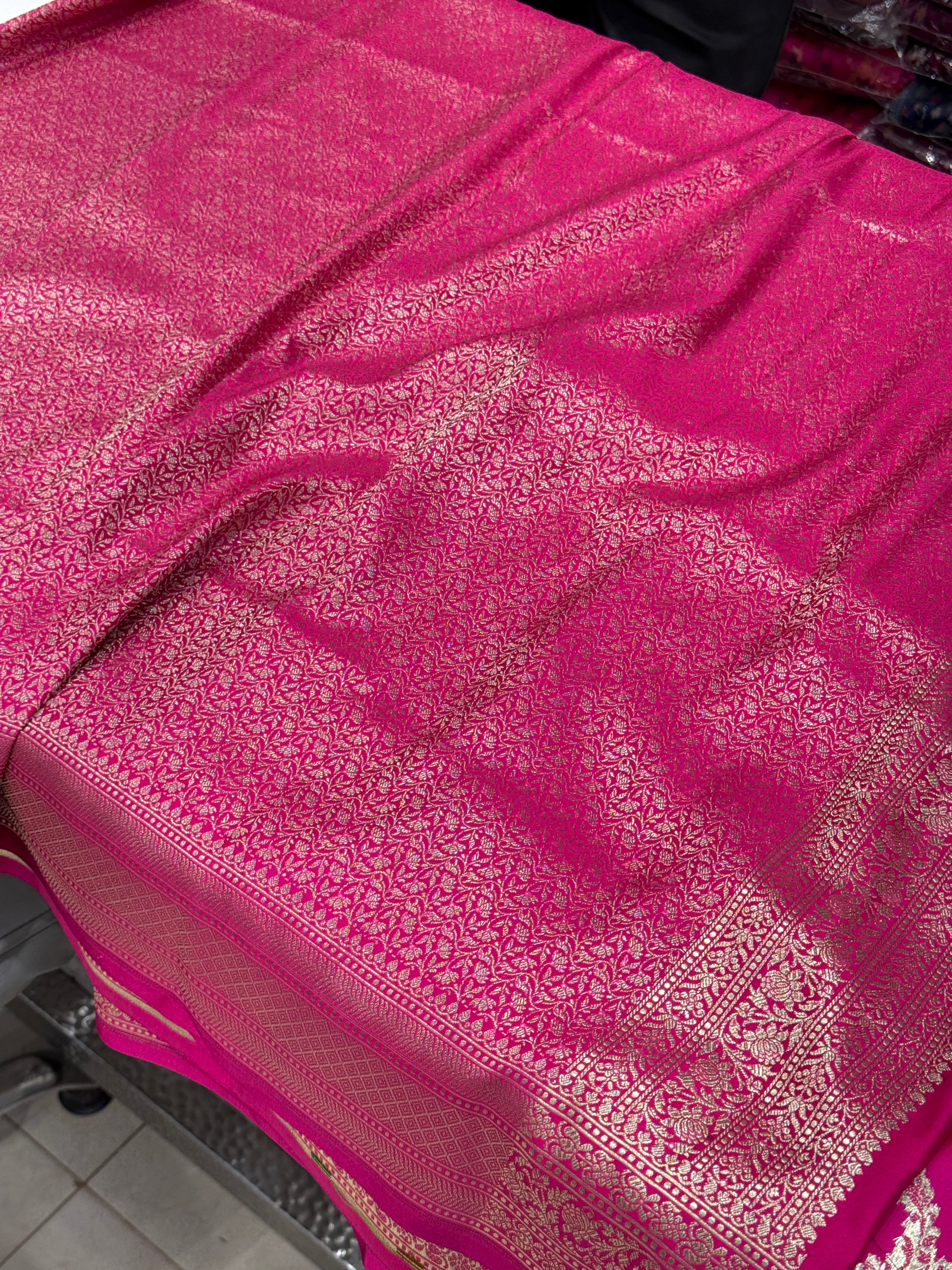 Rani Banarasi Silk Meenakari Jaal Saree