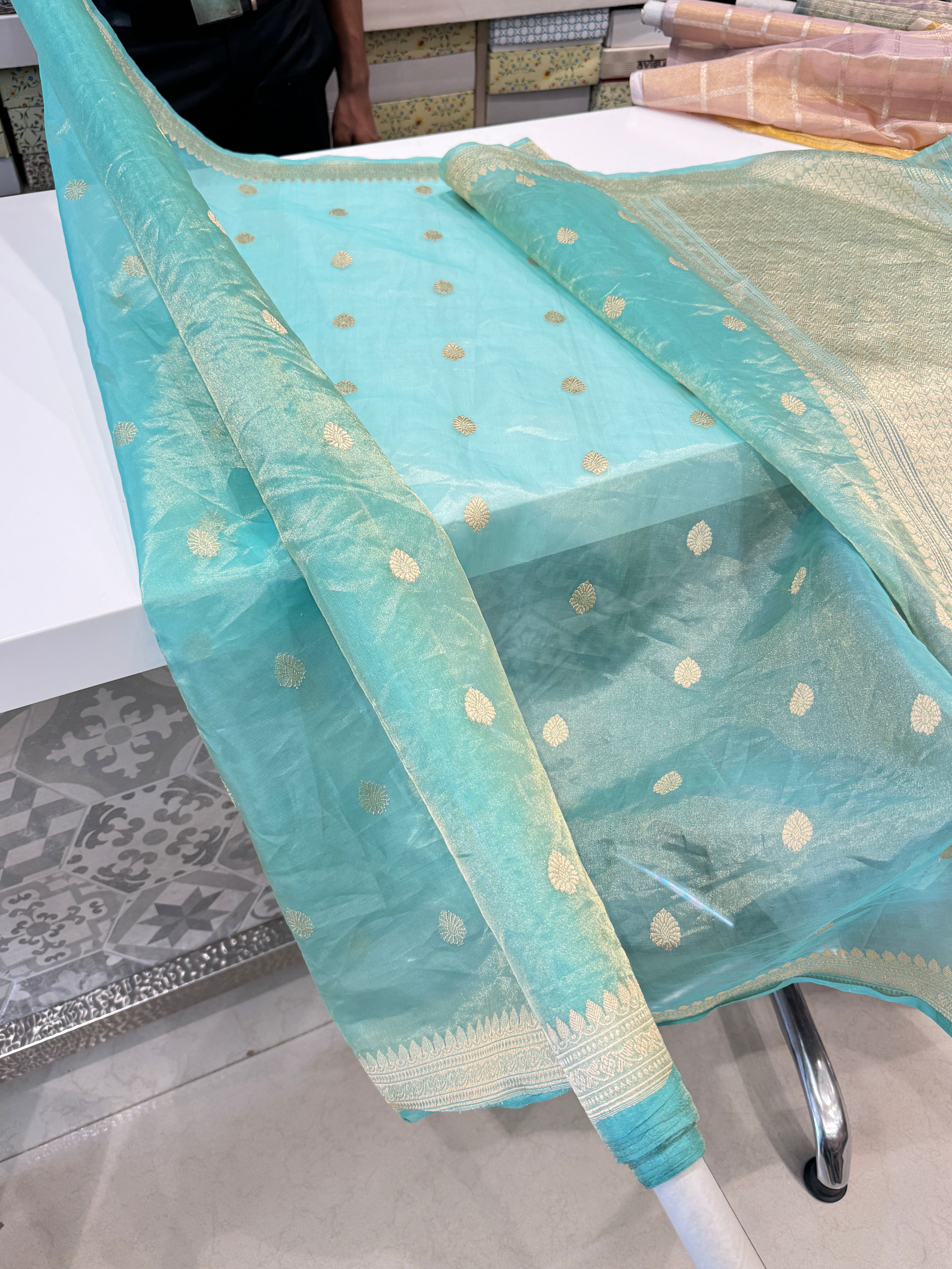 Sea Green Handloom Banarasi Tissue Kadwa Saree