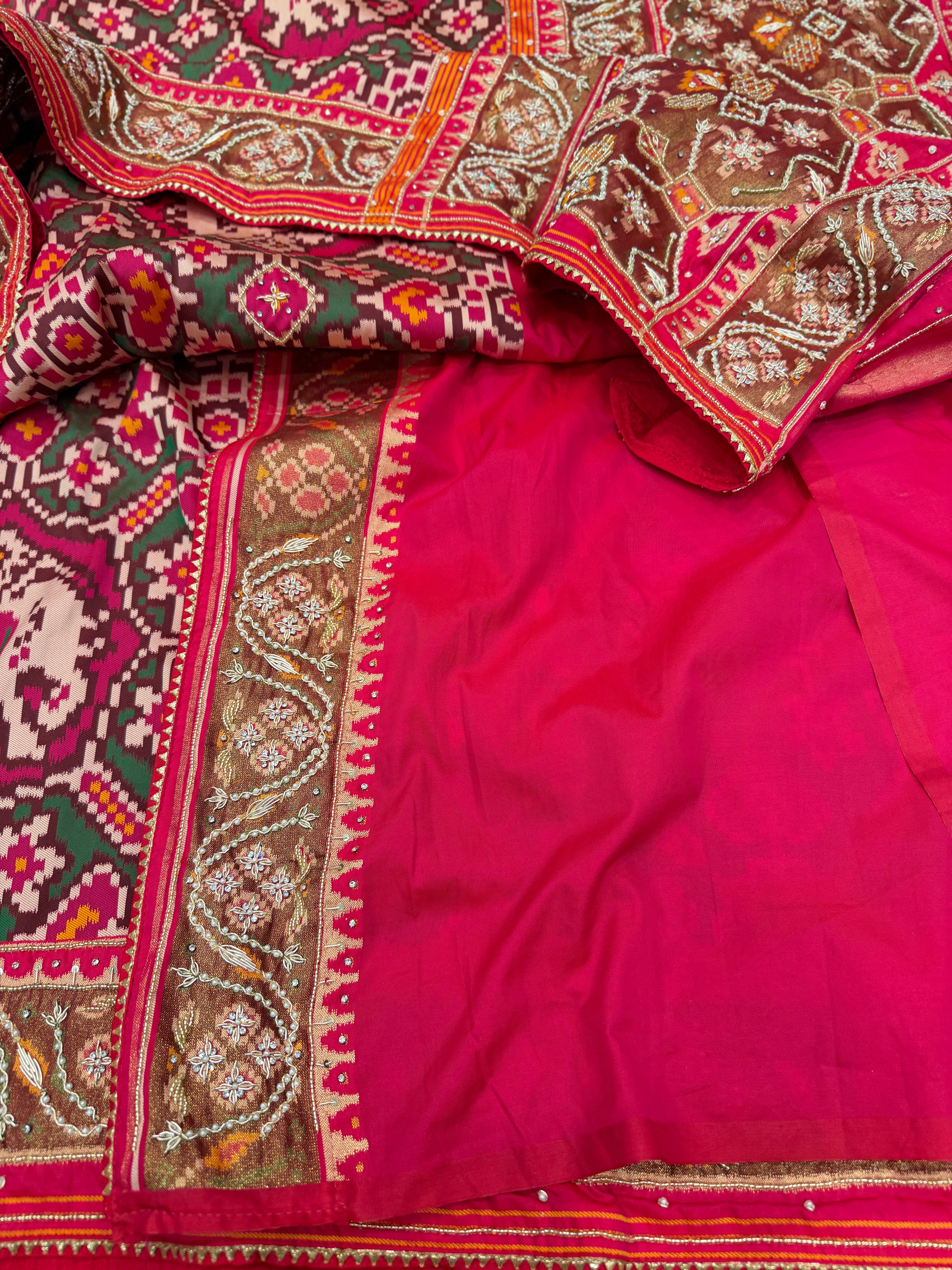 Rani Chabdi Bhat Weave Banarasi Patola Hand Embroidery Saree