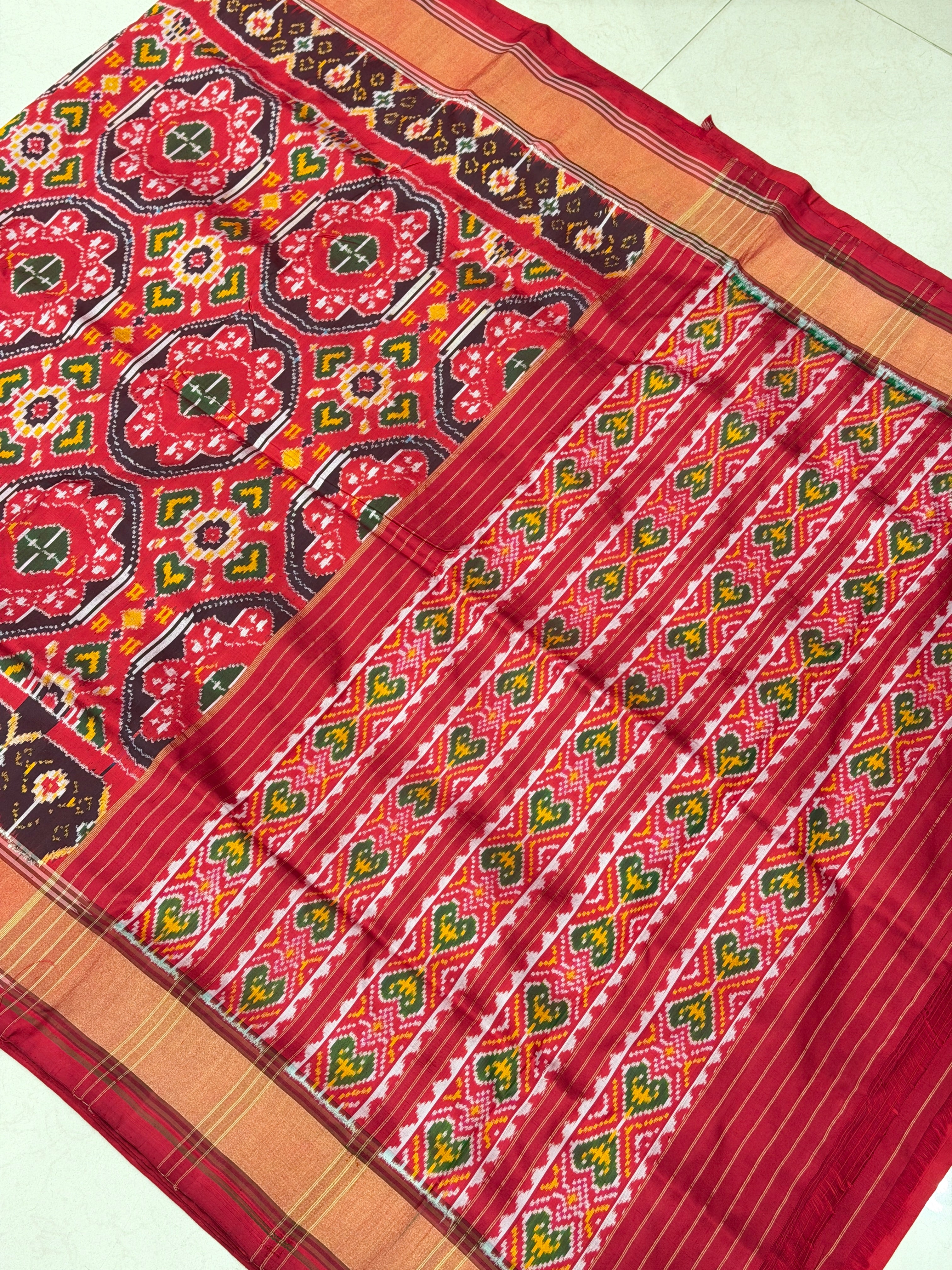 Red Chhabadi Patan Handloom Ikat Patola Silk Saree