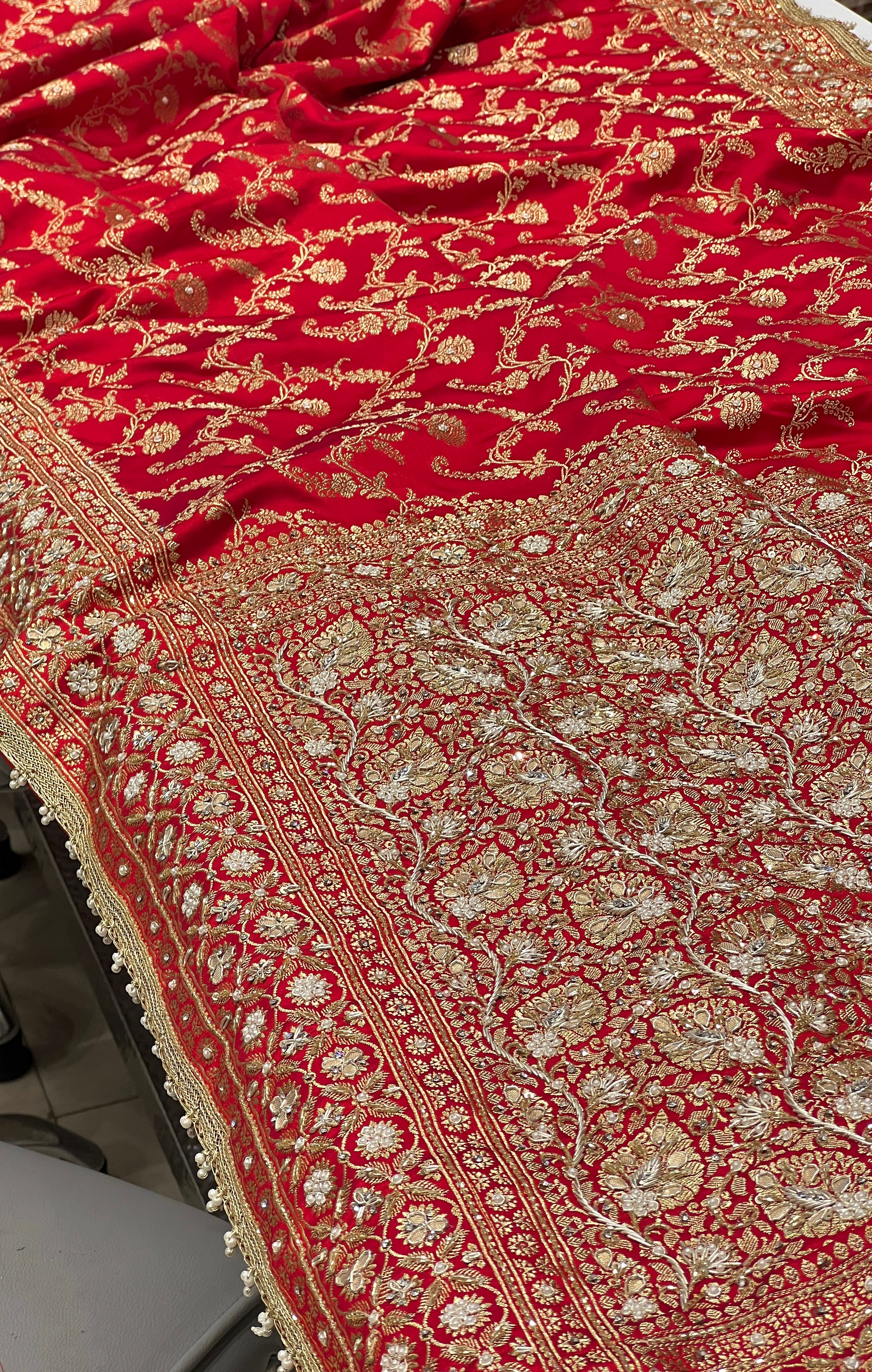 Red Banarasi Silk Leaf Pallu Hand Embroidery Saree