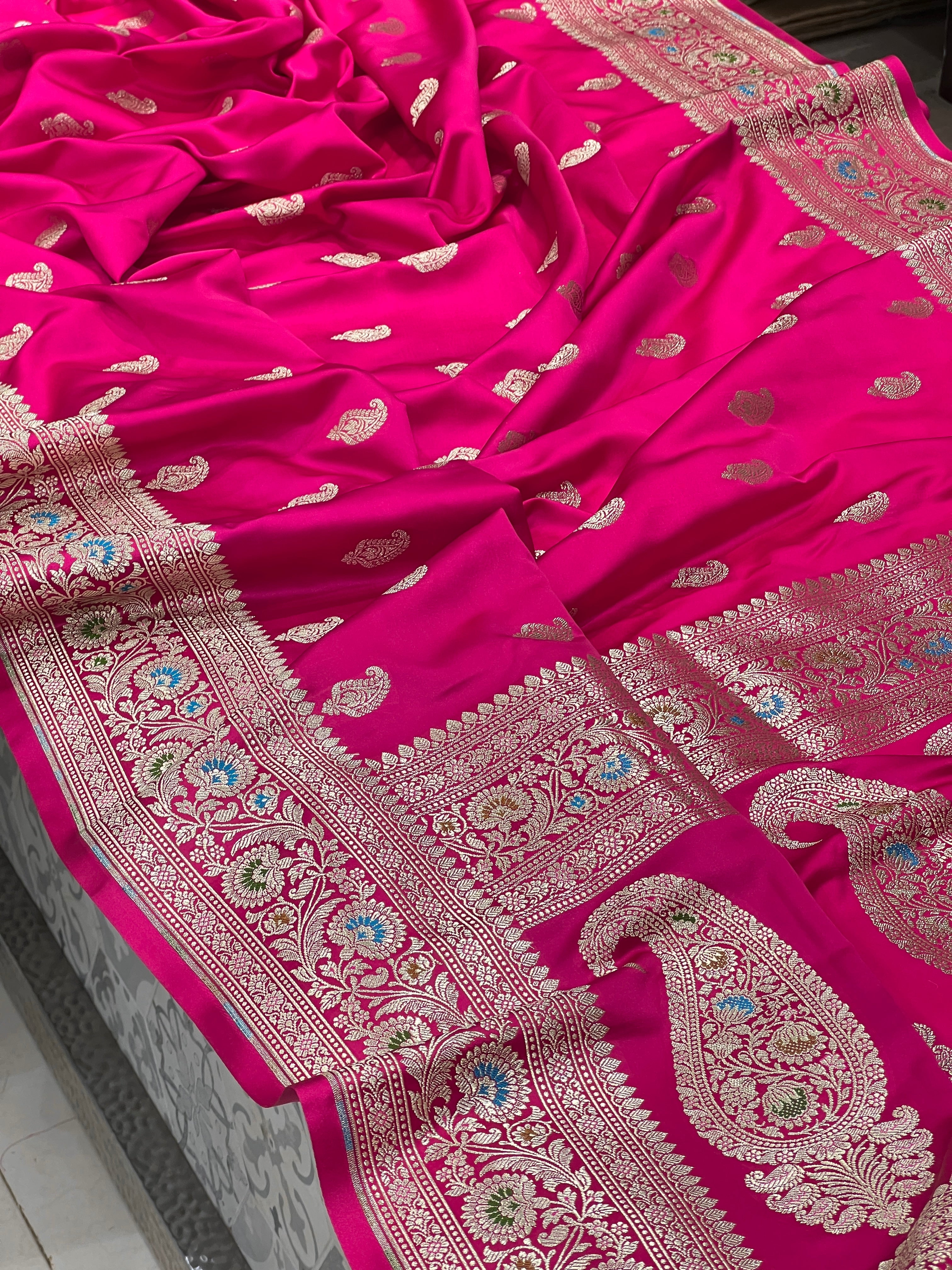 Rani Banarasi Meena Border Butti Saree