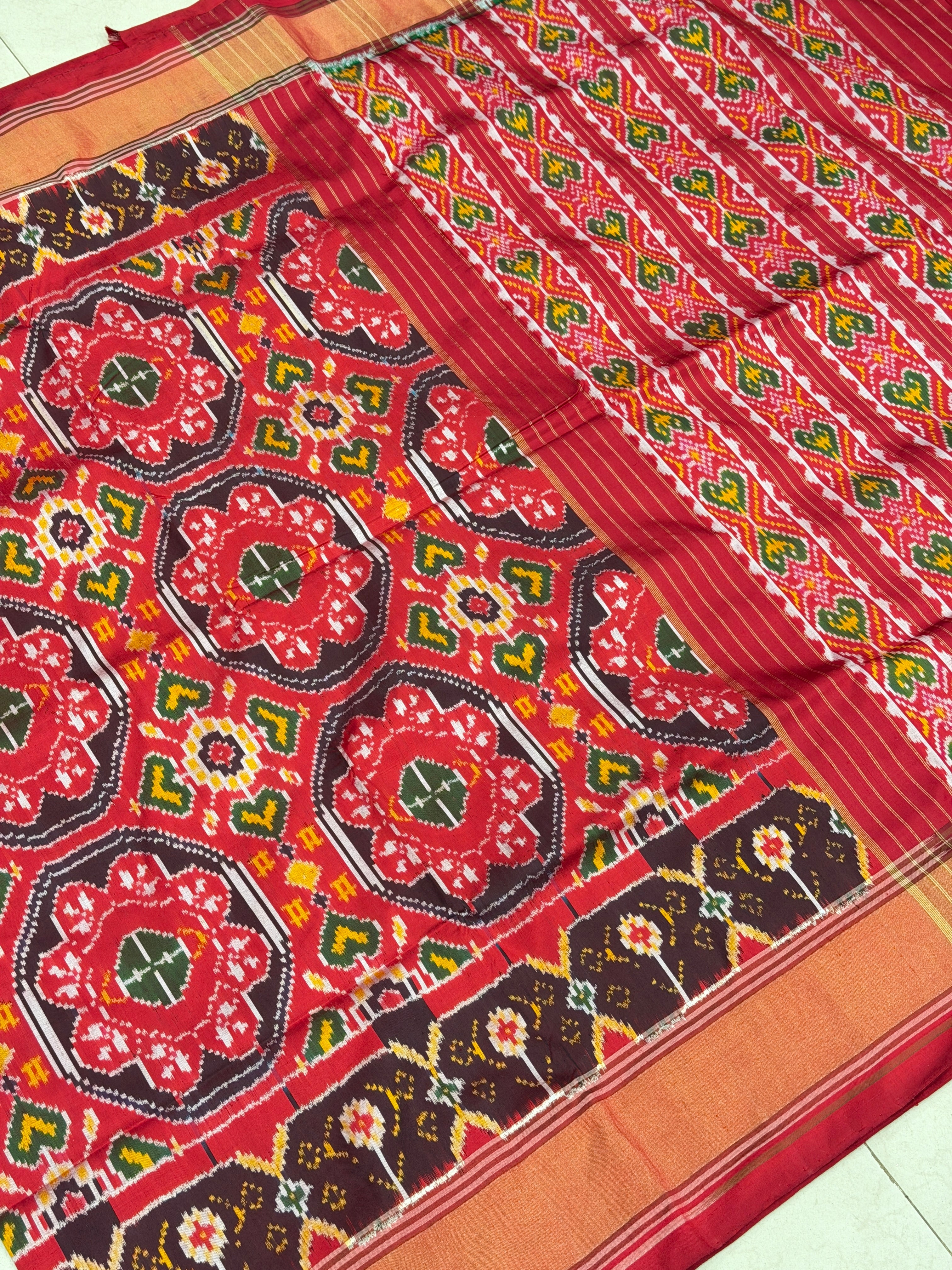 Red Chhabadi Patan Handloom Ikat Patola Silk Saree