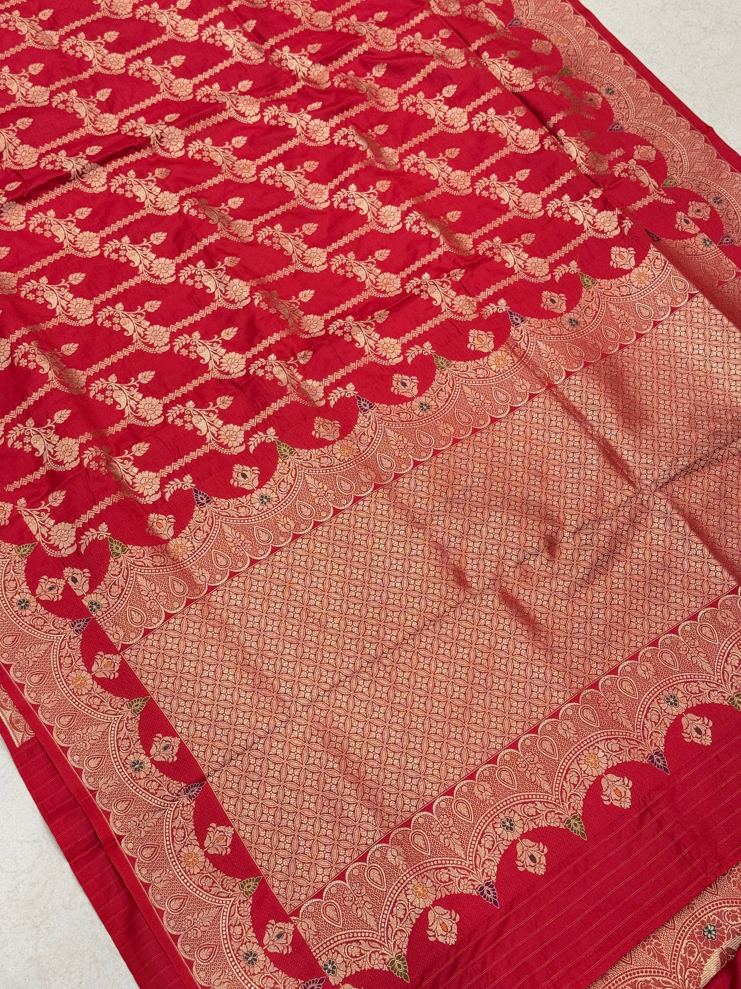 Red Leheriya Scallop Banarasi Silk Saree