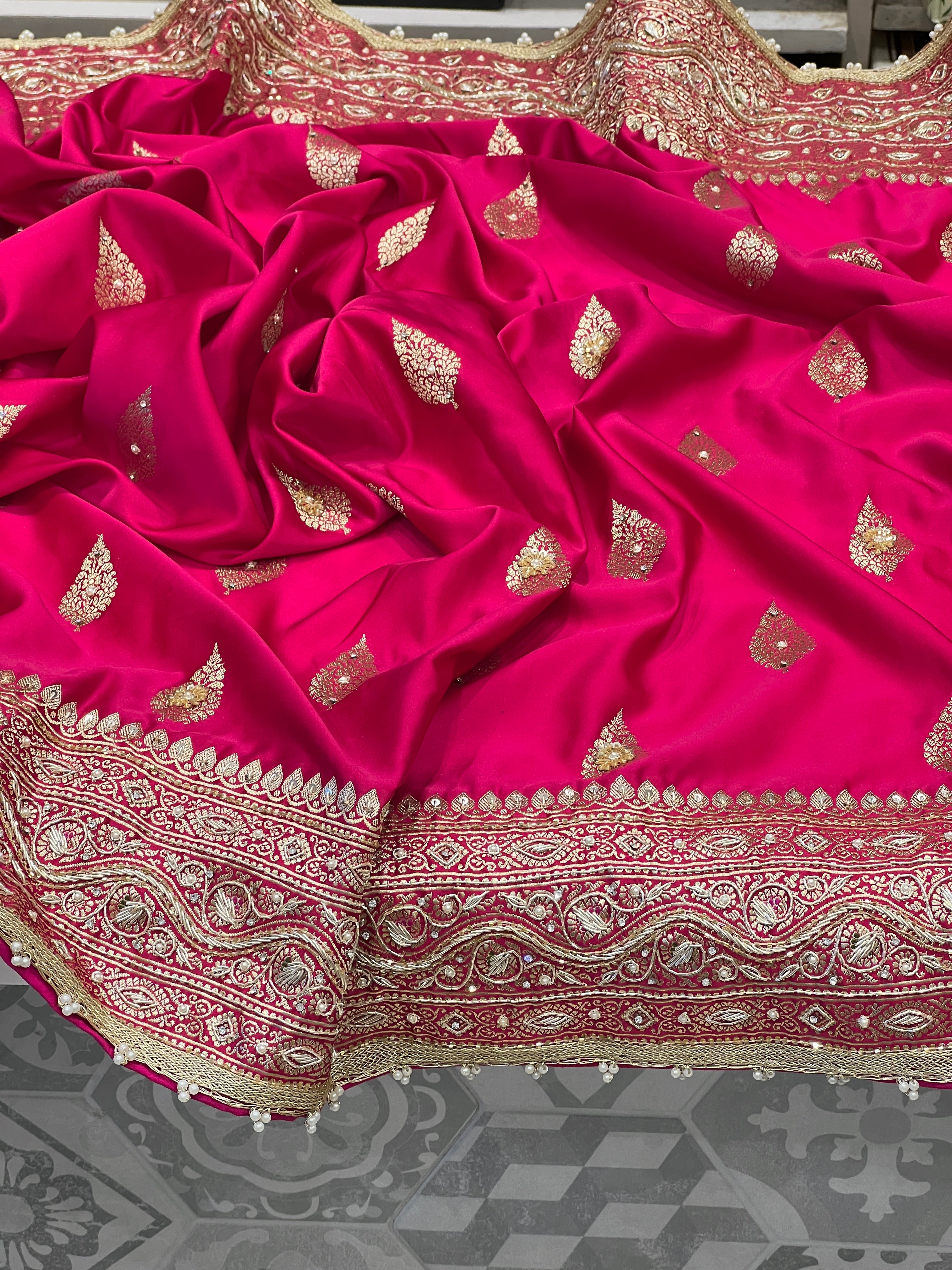 Rani Banarasi Silk Butta Zardosi Hand Embroidery Saree